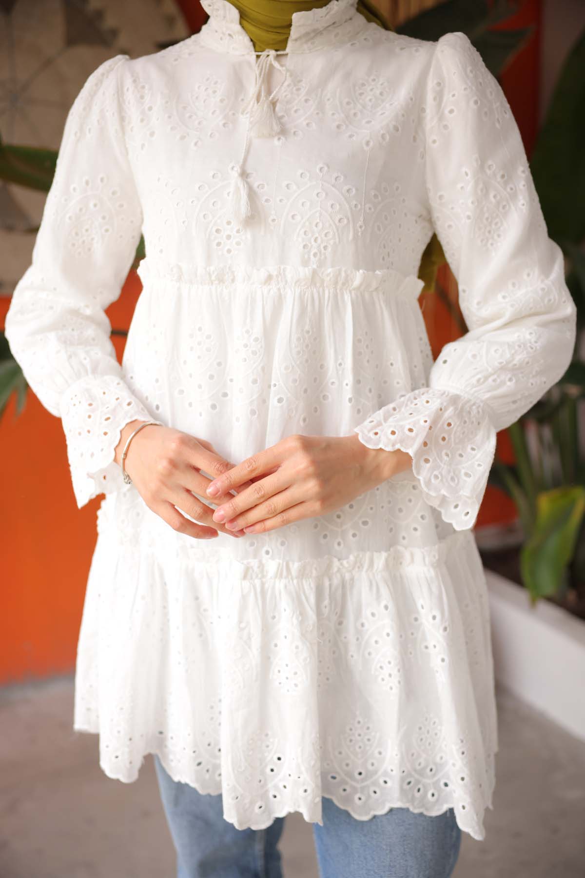 BRODELİ BONCUKLU GÖMLEK