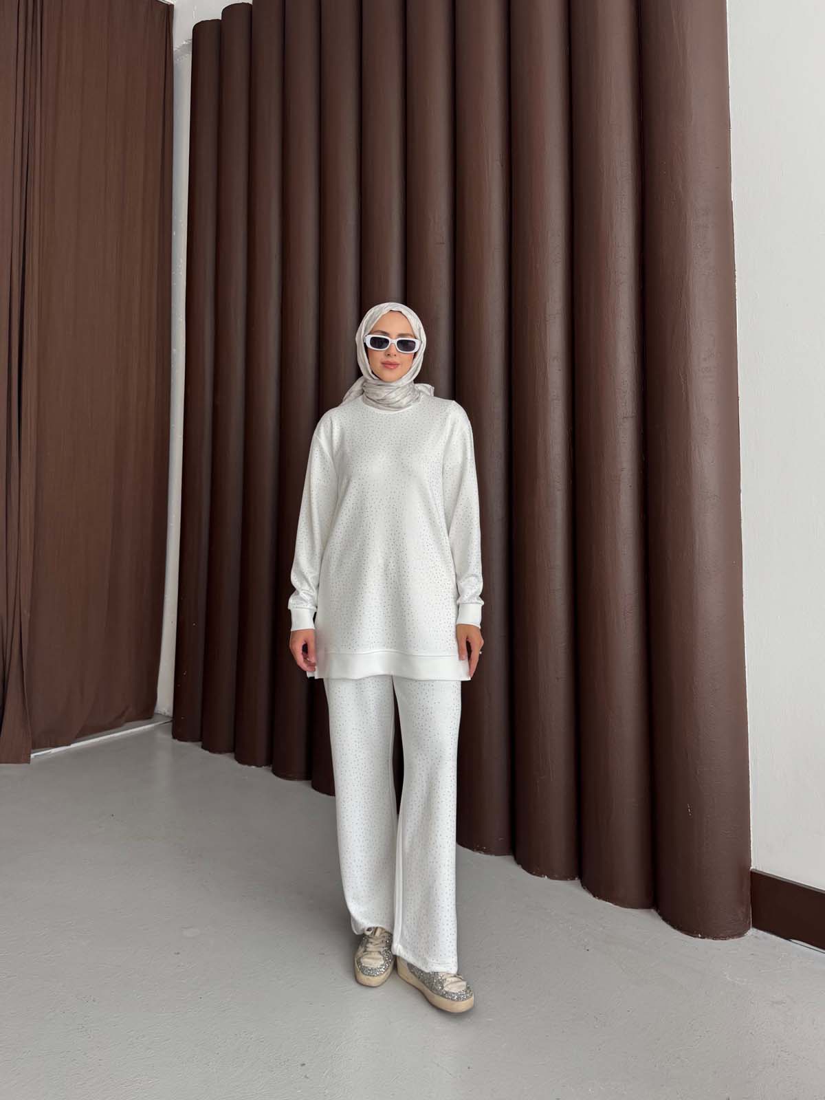 Şık Taşlı Salaş İkili Takım