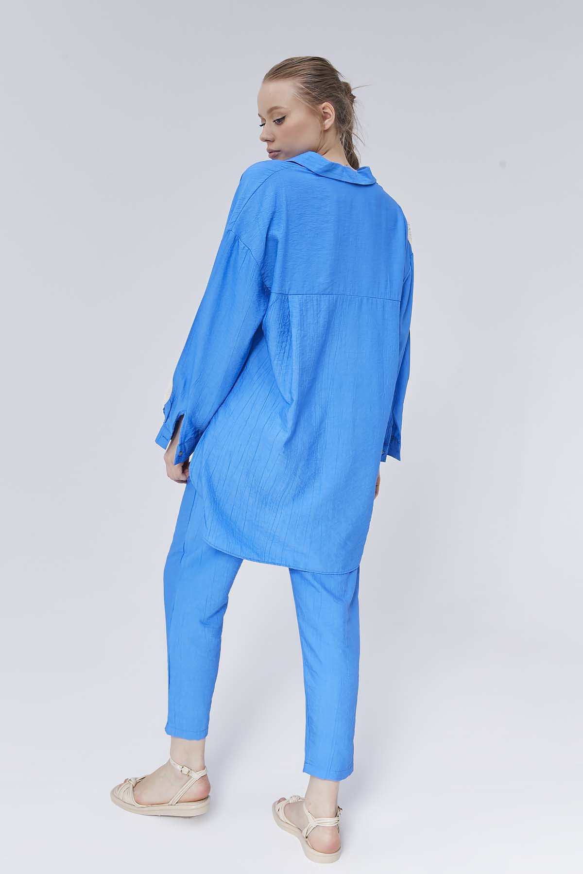 Çift Kopanagili Arkas Koluı Uzun Önü Kısa Gömlek