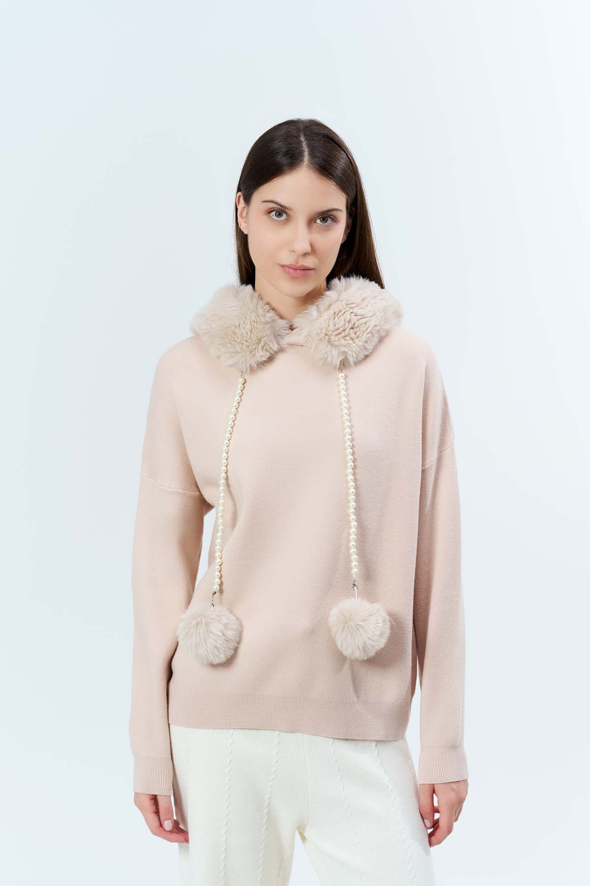 Korsman Kapüşonlu Kürklü İncili Kazak