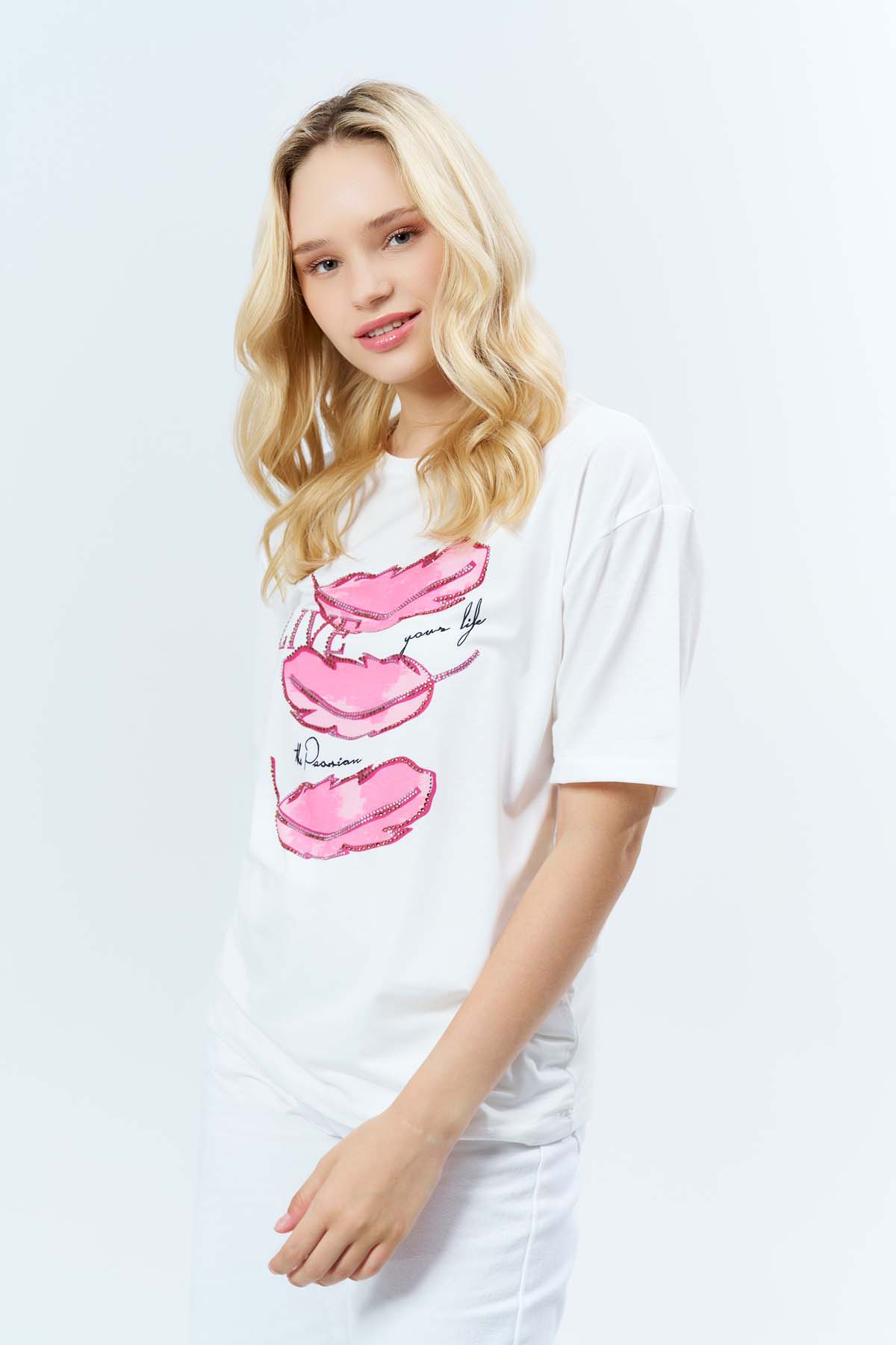 Kuş Tüyü  Desenli  Basic Taşlı Tişört