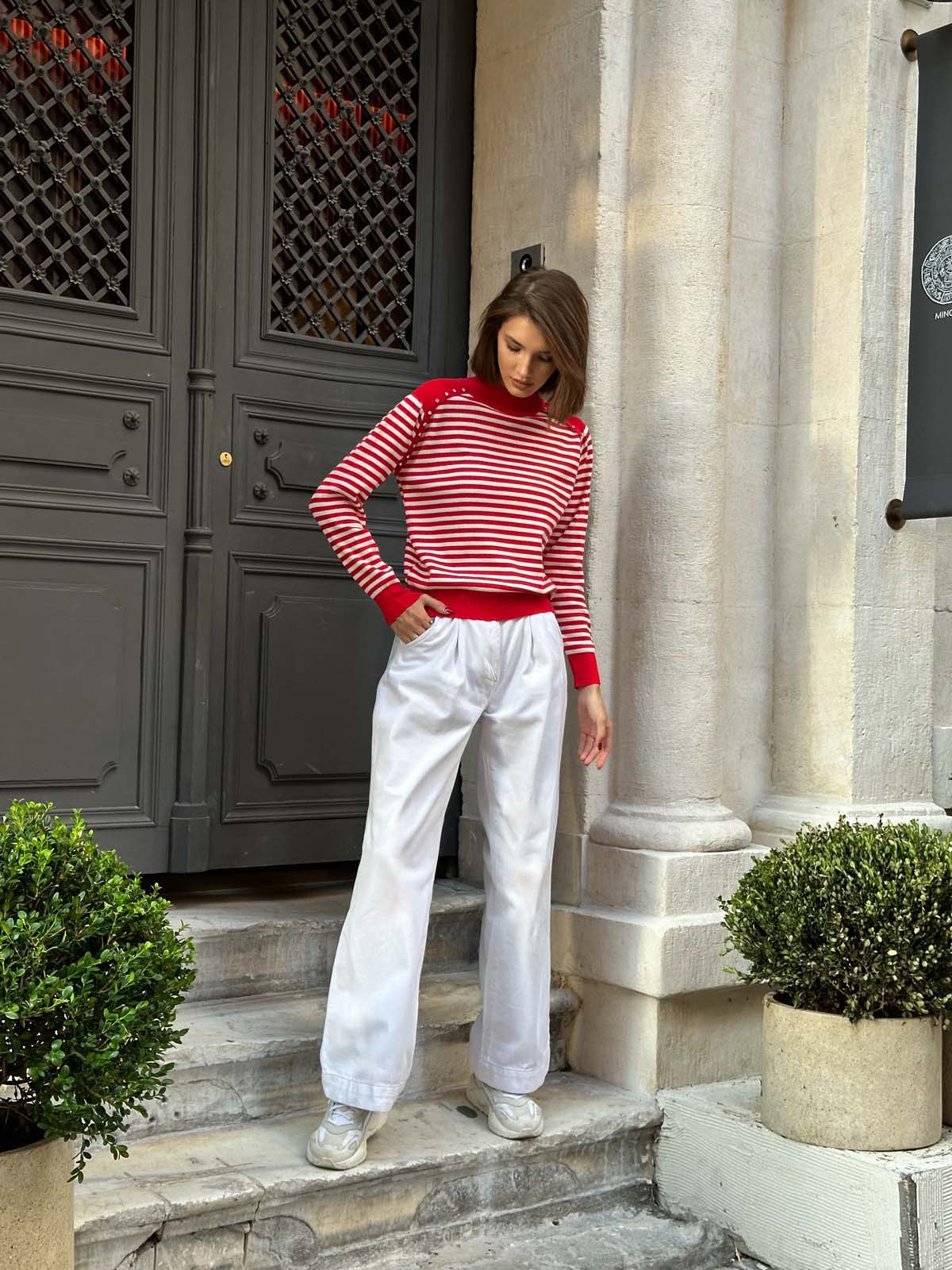 Korsman Kolevi Ve Omuzları İncili Badi