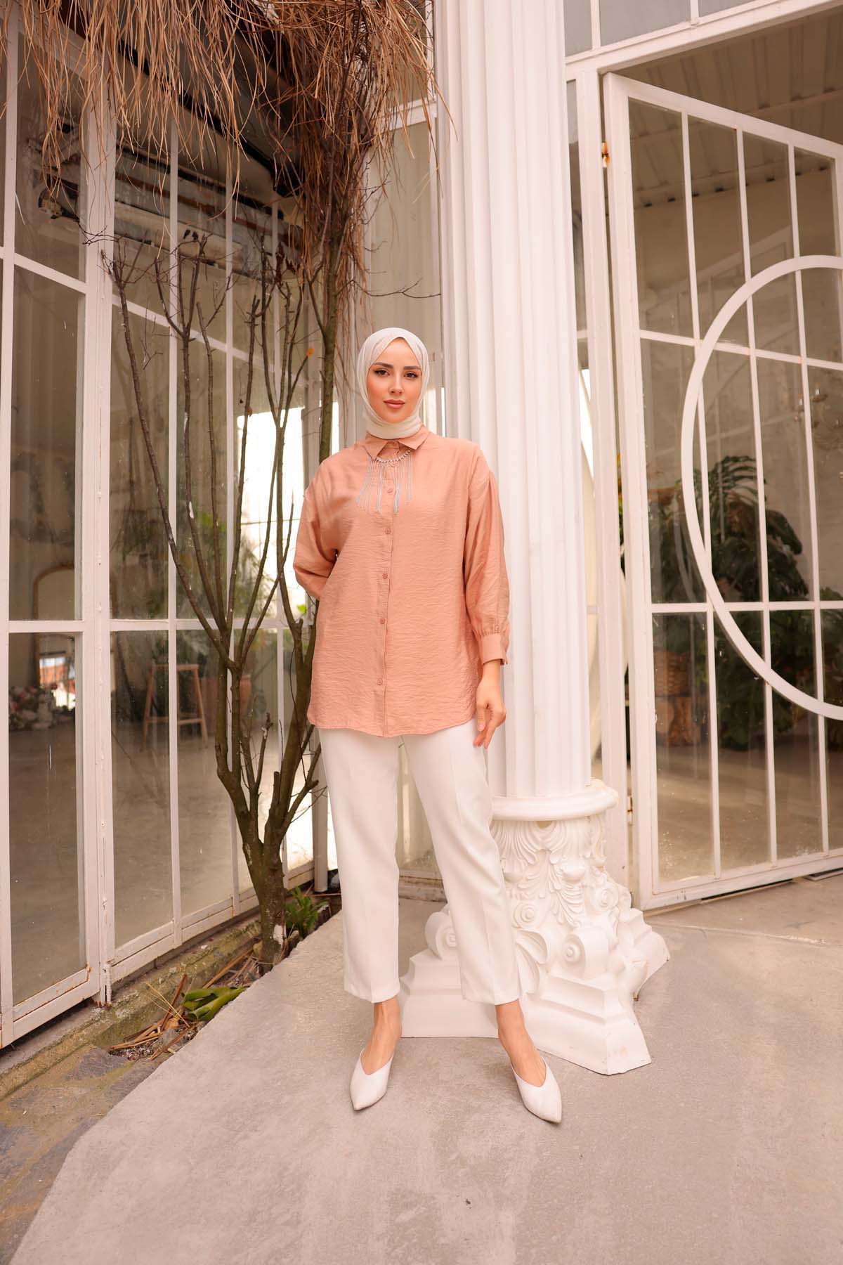 Önü Zincili Gömlek