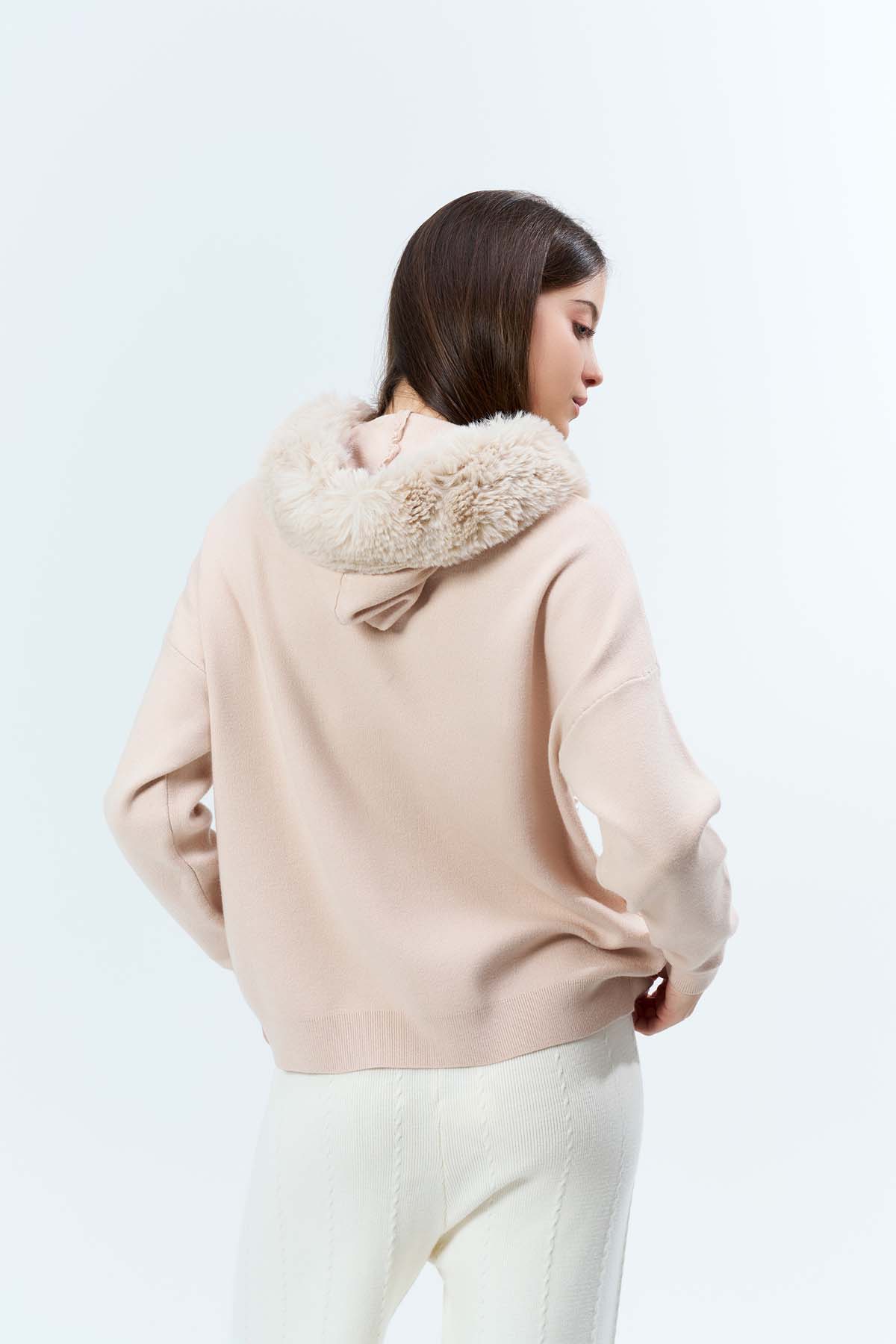 Korsman Kapüşonlu Kürklü İncili Kazak