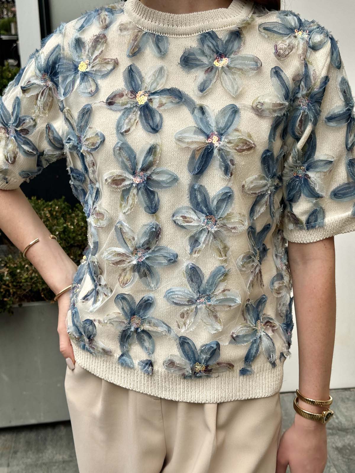 Pamuk Papatyalı Kumaşlı Kısa Kollu Kazak