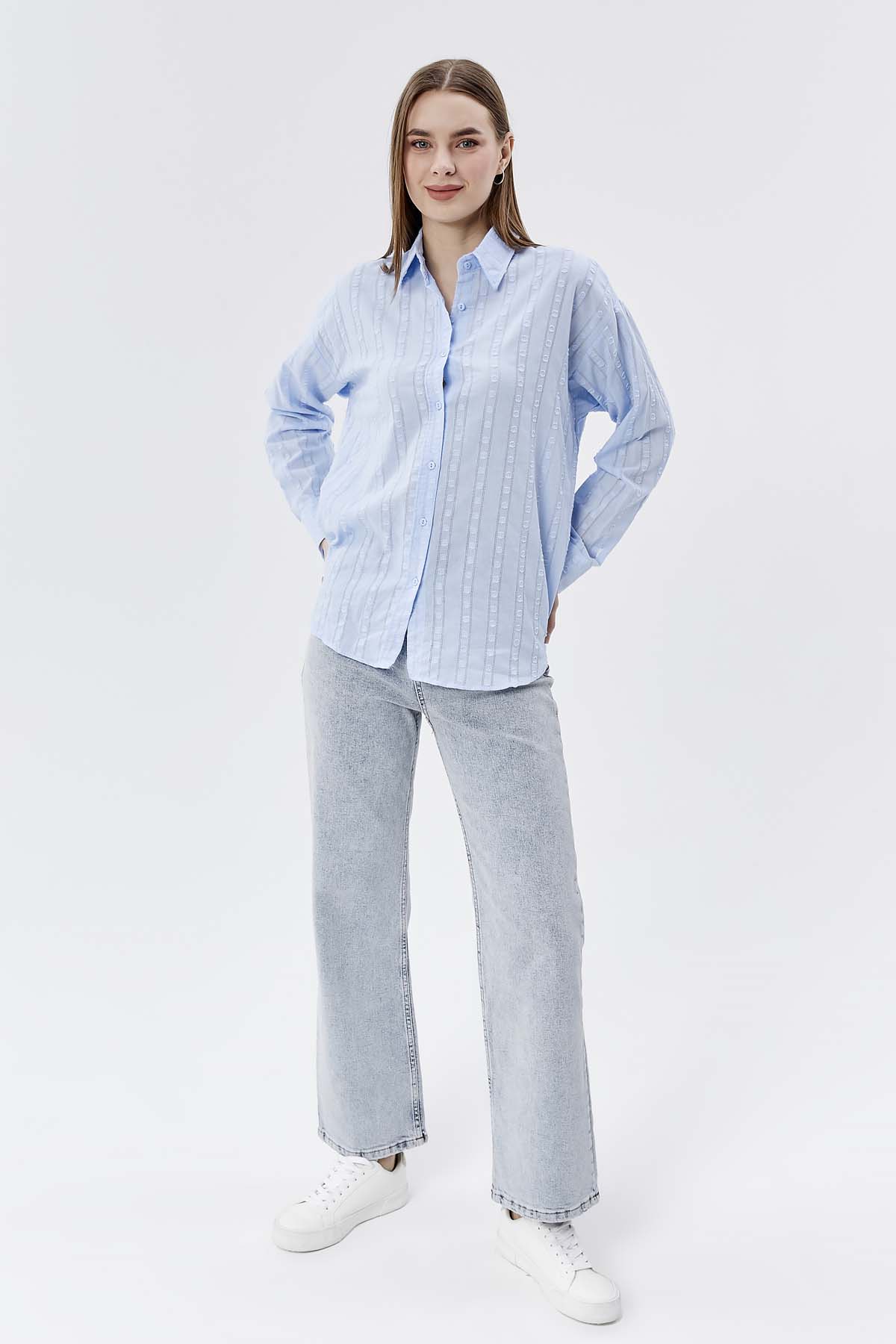 Küçük Puantiyeli Brode Gömlek