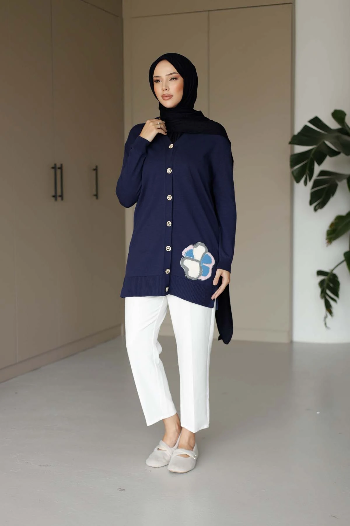 Korspan Nakışlı Hırka