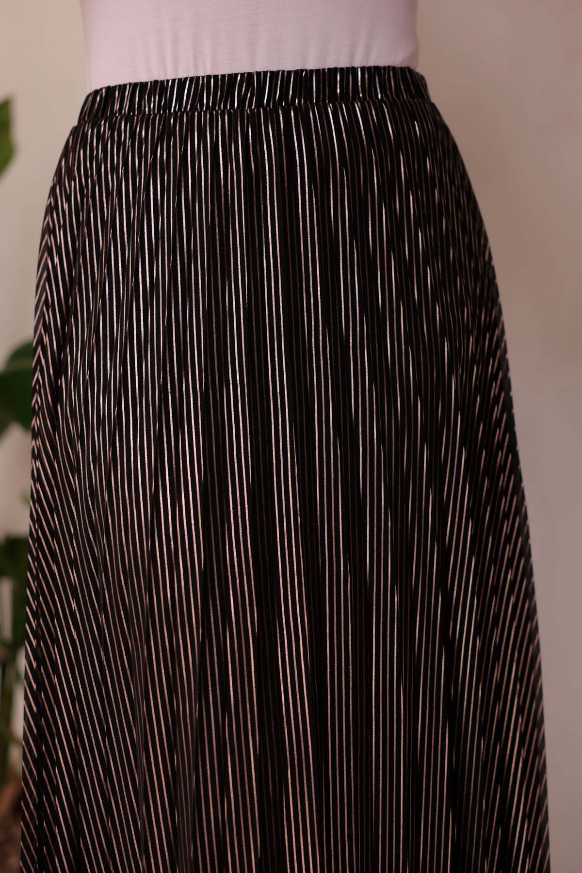 Çizgi Varaklı Uzun Etek