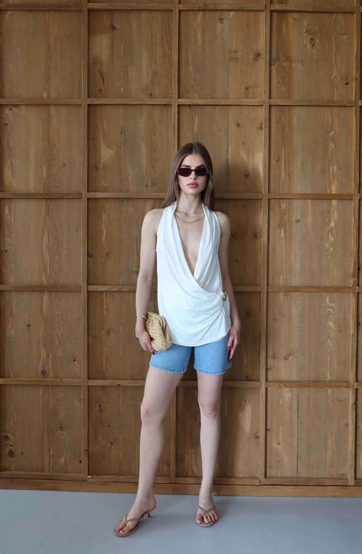 KRUVAZE YAKA TİŞÖRT