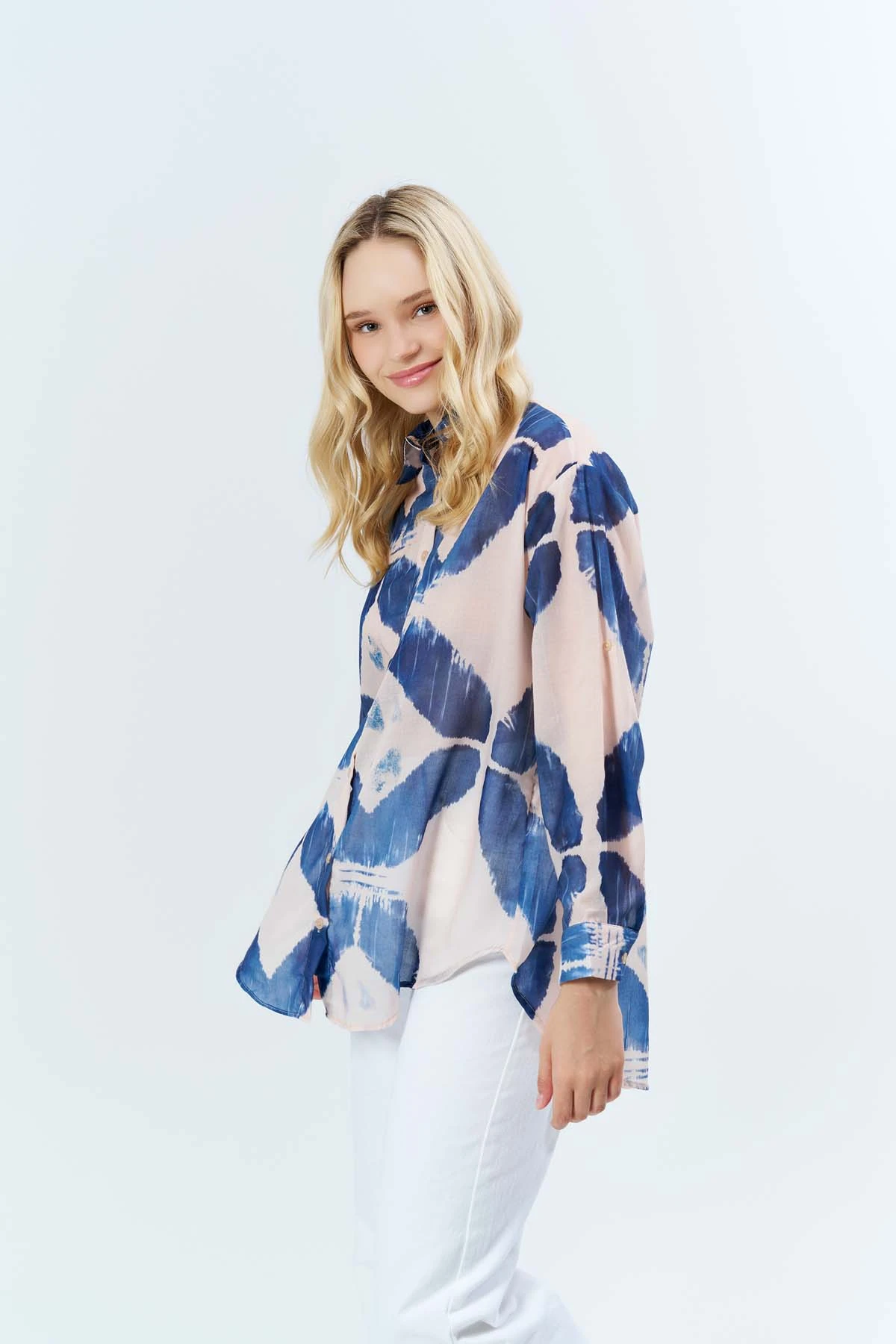 Mavi Batik Desenli Gömlek