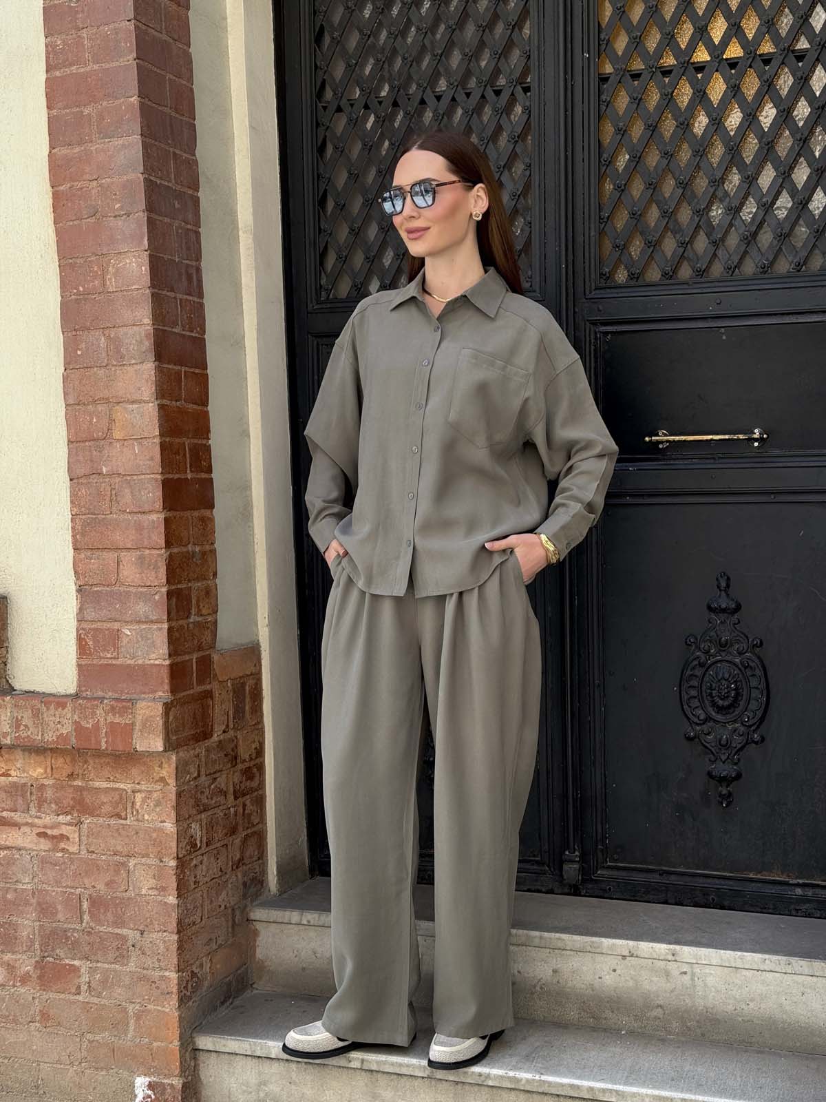 Cepli Düğmeli  Uzun Kolu   Gömlek