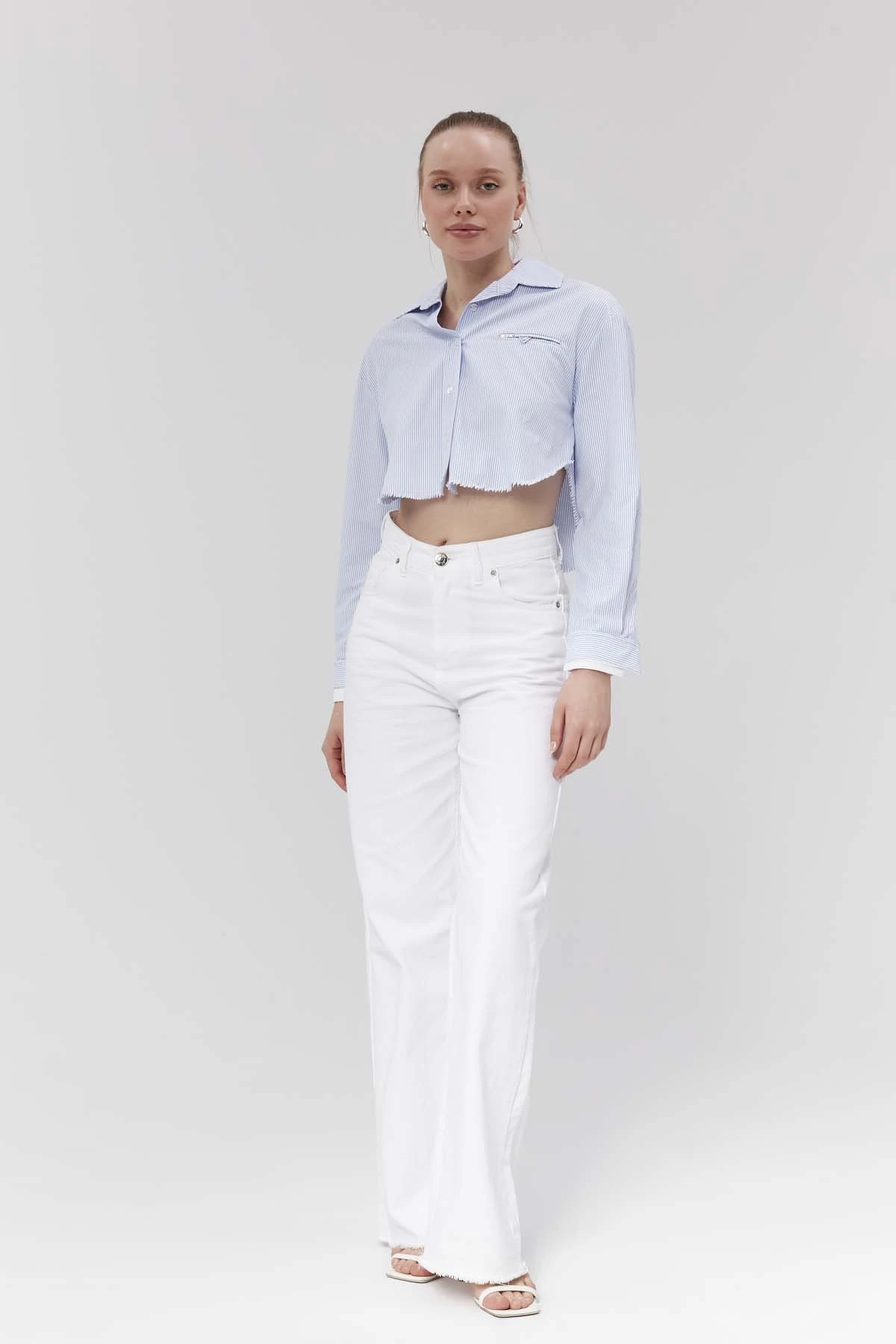 Altı Püsküllü Çizgili Kısa Gömlek