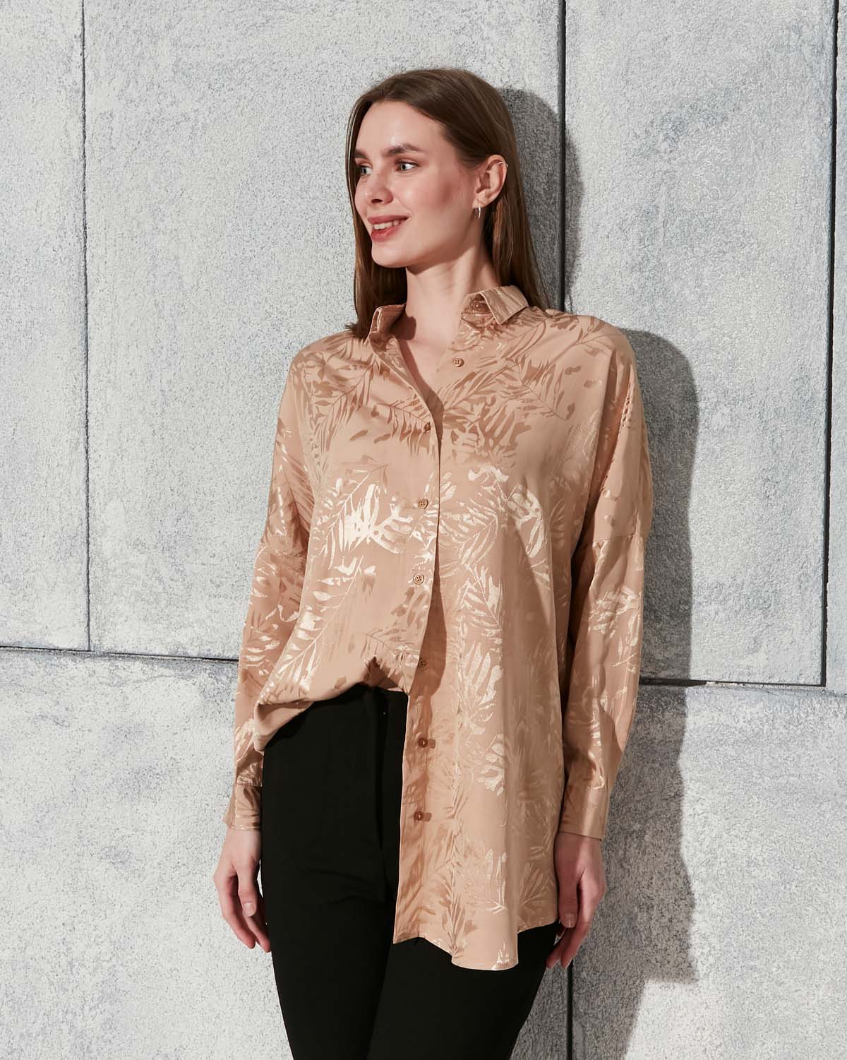 Koyu Bej Jakar Saten Gömlek