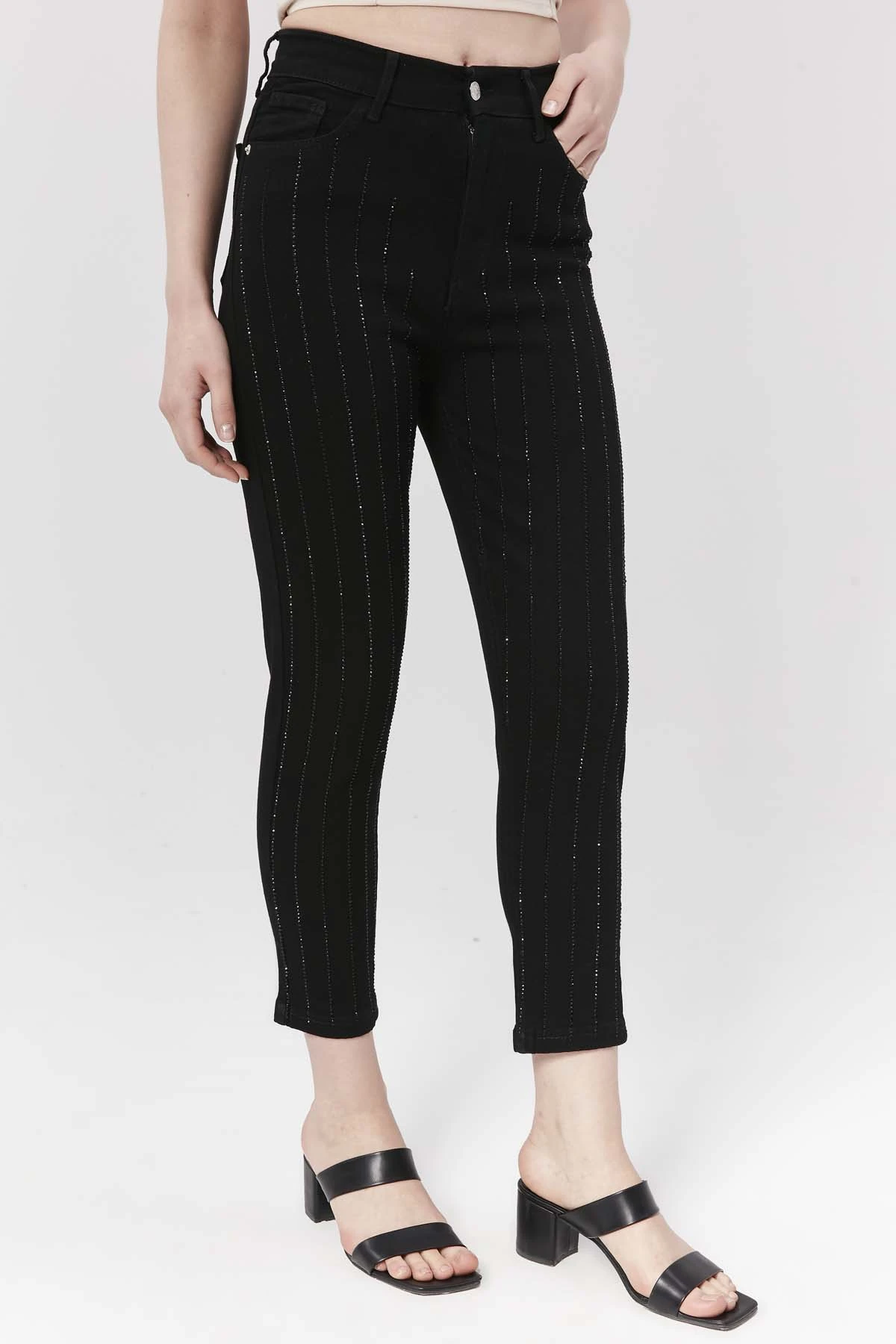 Şeritli  Taşlı  BoyFrend   Kot Pantolon