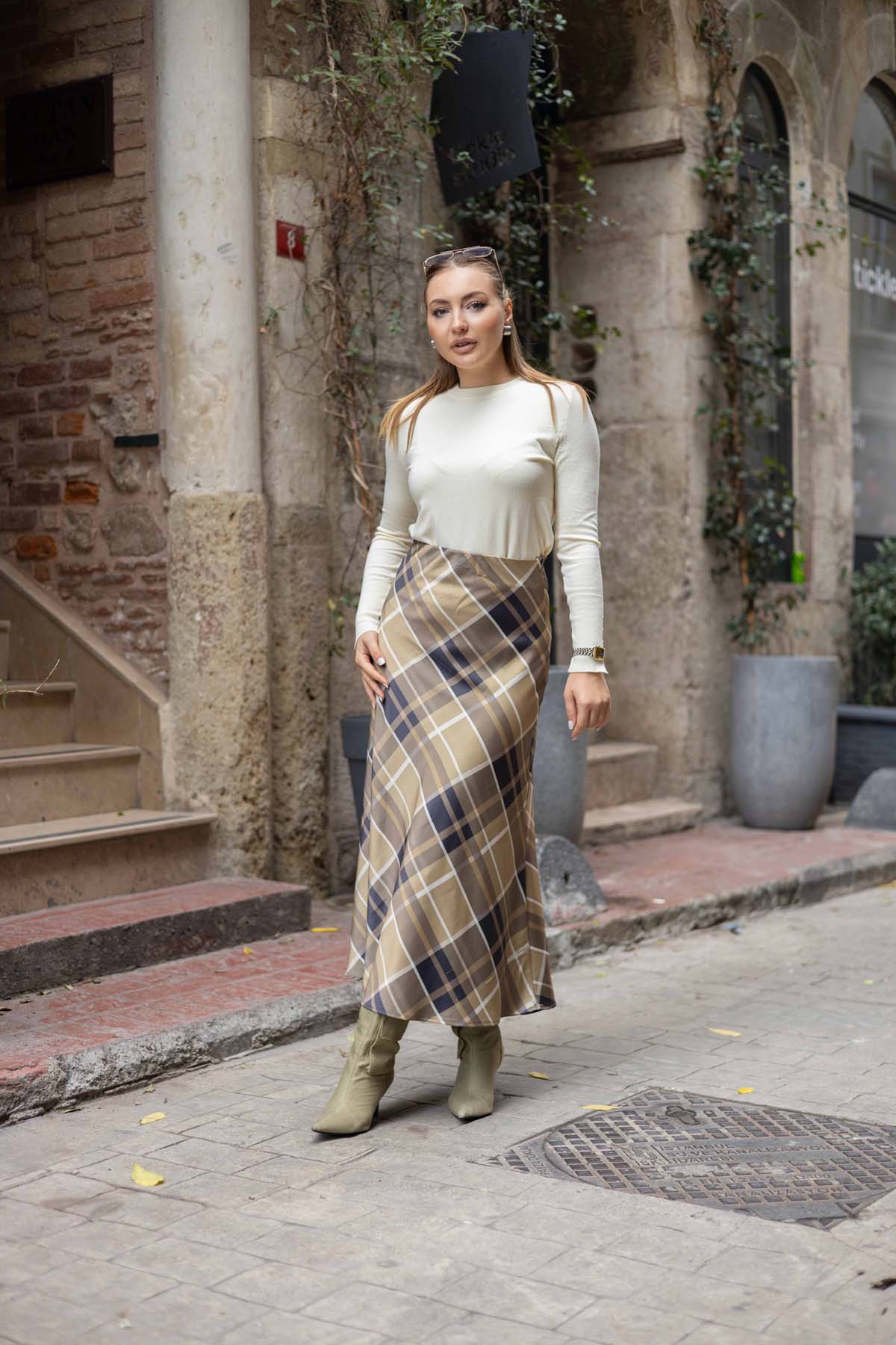 Günlük Ofis Stili Saten Etek