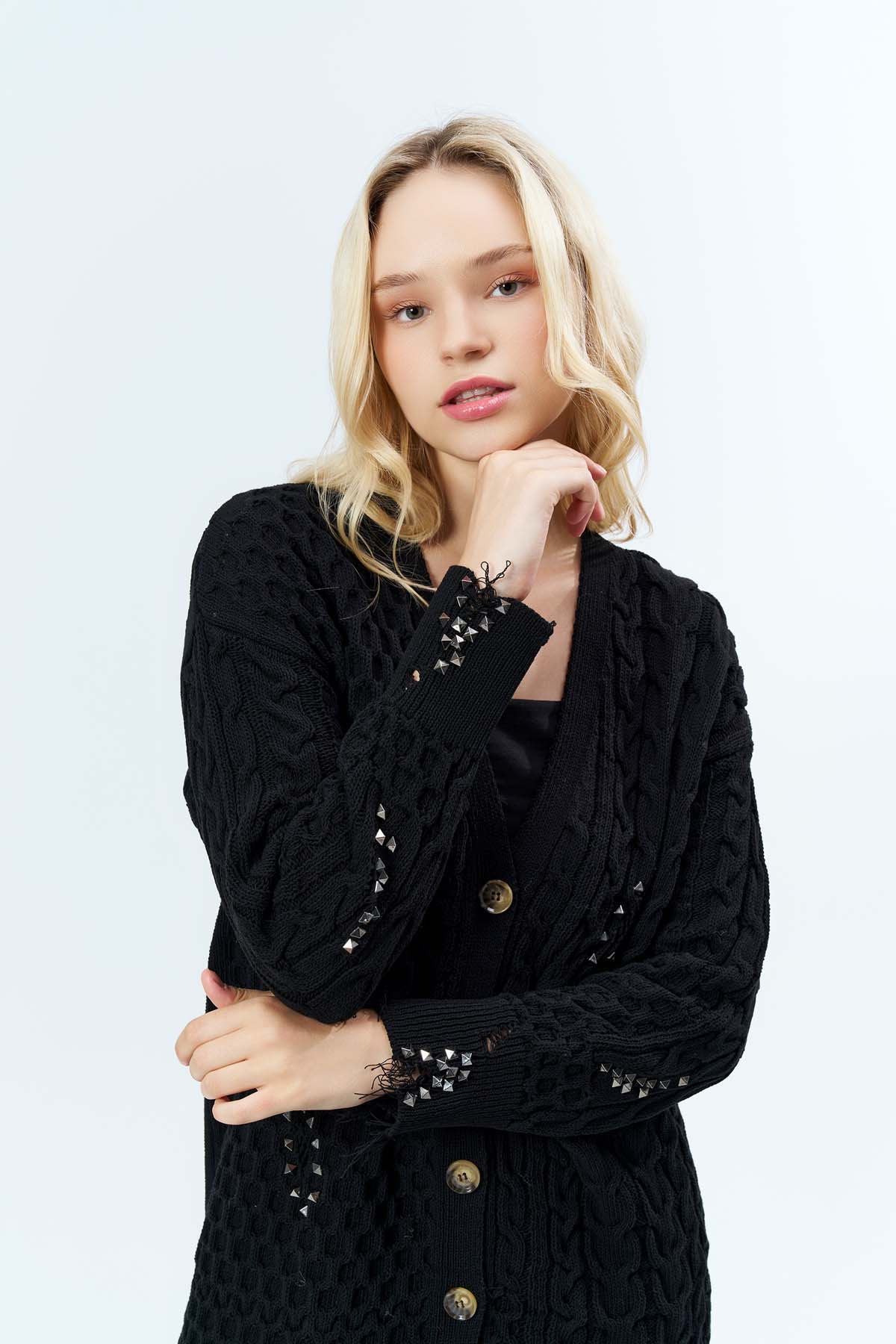 Yırtıklı Pramit Droplu Ceket