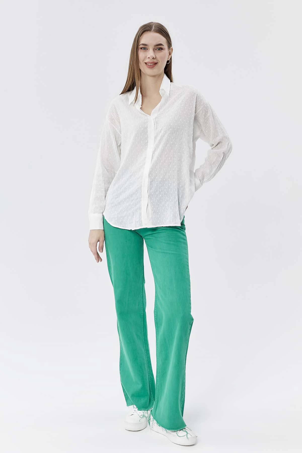 Büyük Puantiyeli Brode Gömlek