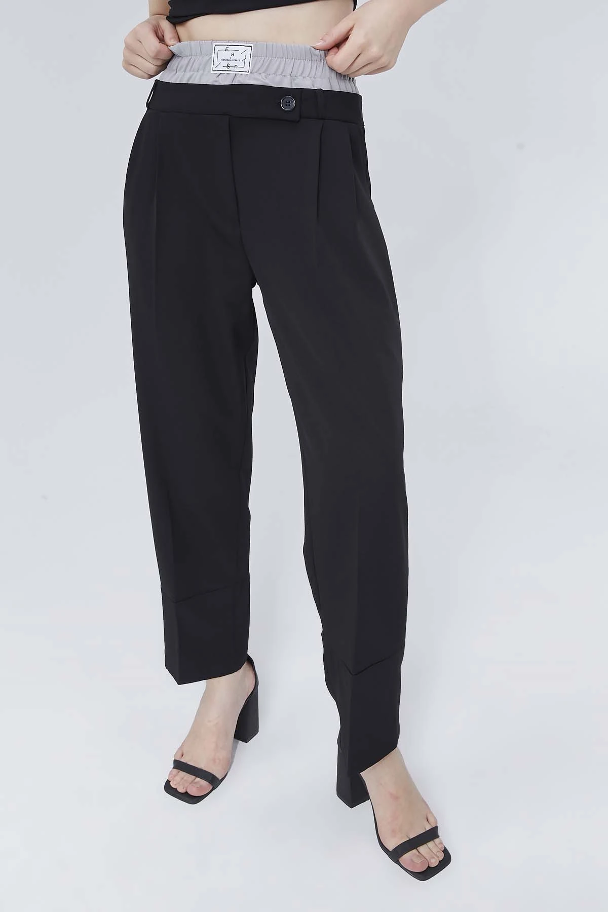 Beli Lastikli Düğmeli Dokuma Pantolon