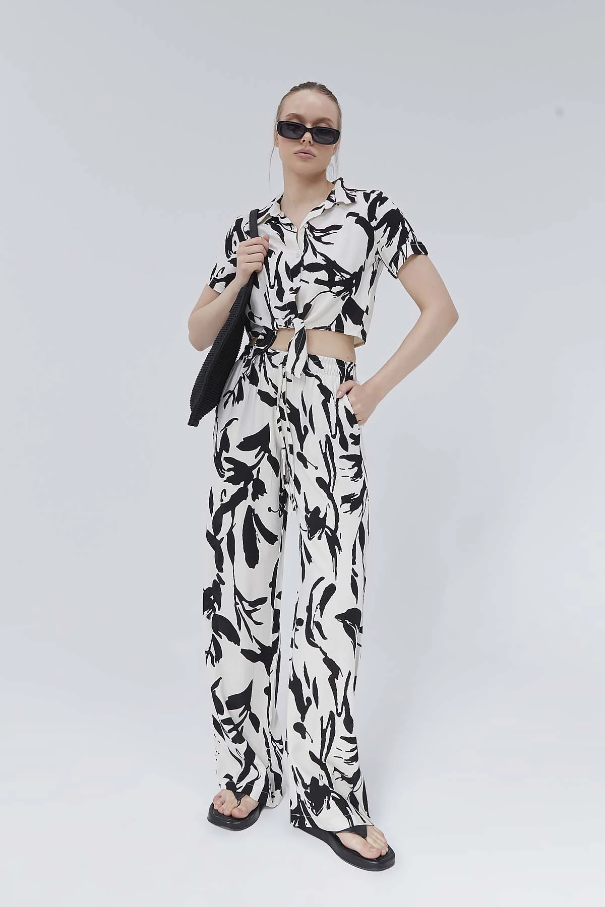 Kısa  Bağlamalı  Gömlek