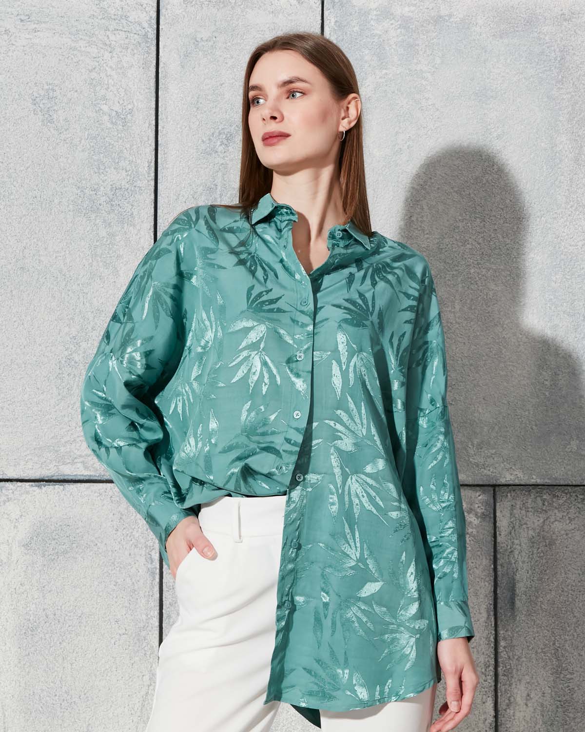 Jakarlı Saten Gömlek