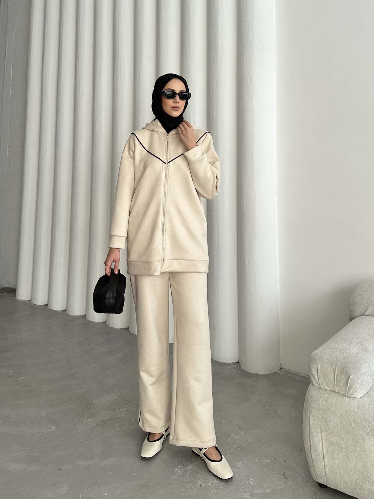 Önü V Detaylı Yanı  Çizgili  İkili  Takım