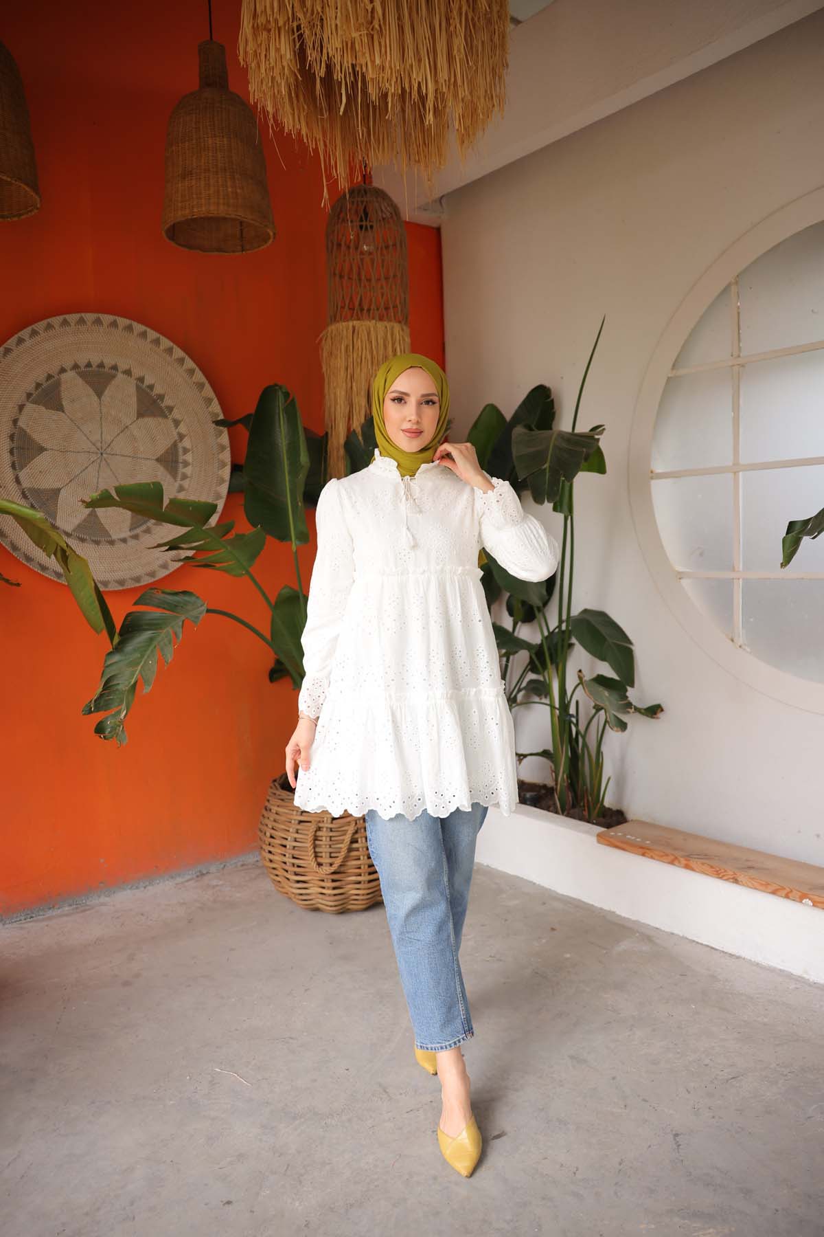 BRODELİ BONCUKLU GÖMLEK