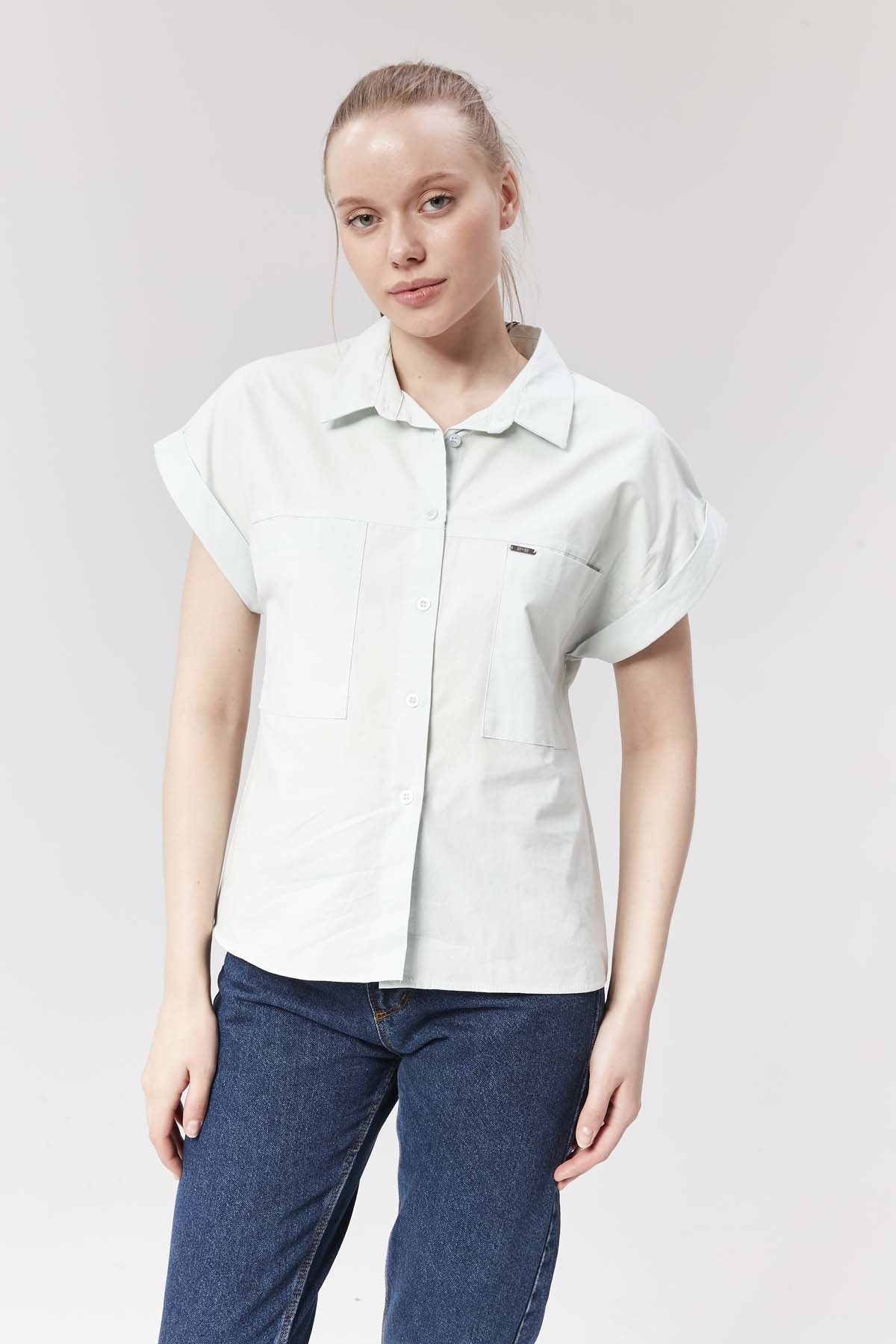 Çift Cepli  Kısa Kollu  Gömlek