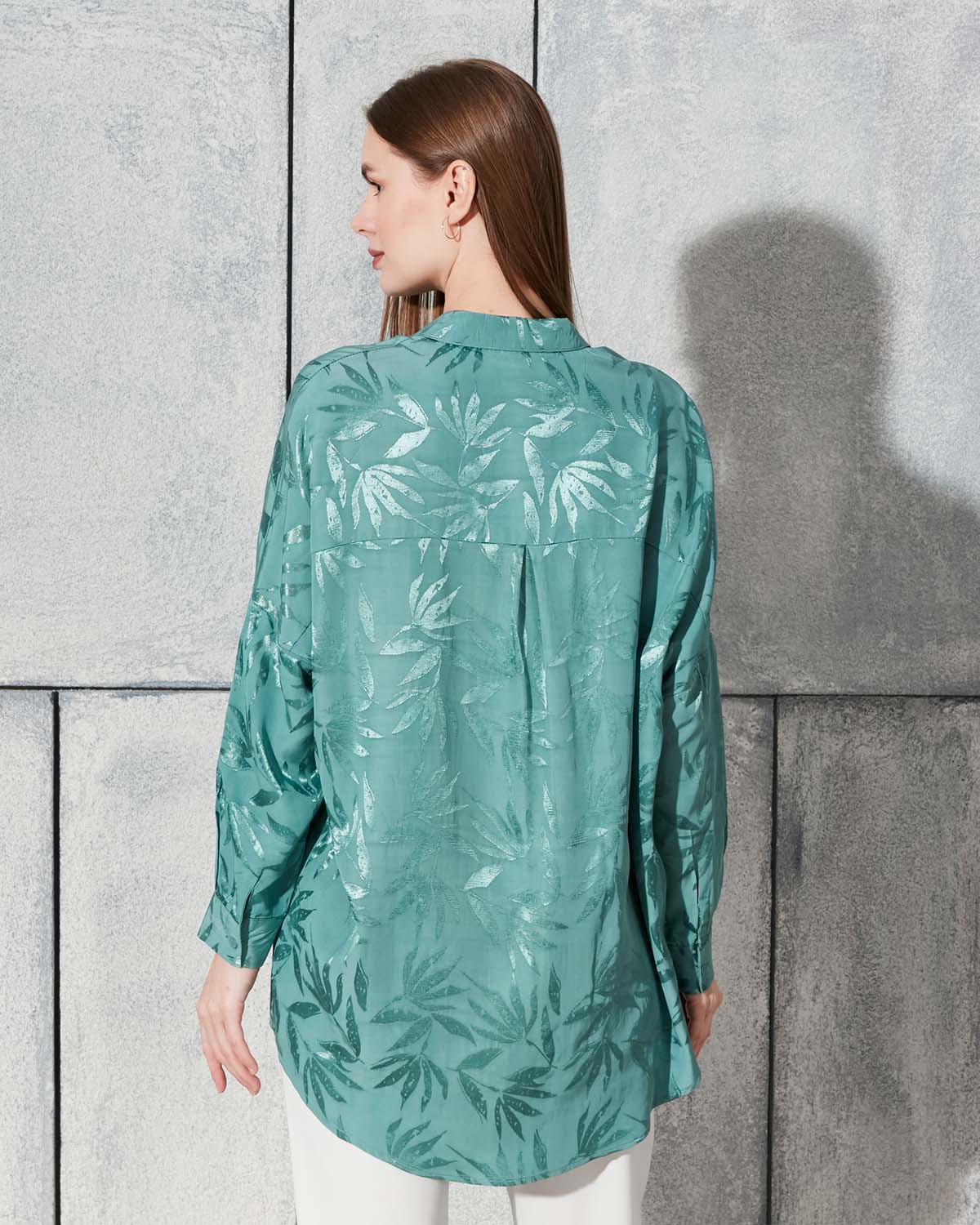 Jakarlı Saten Gömlek