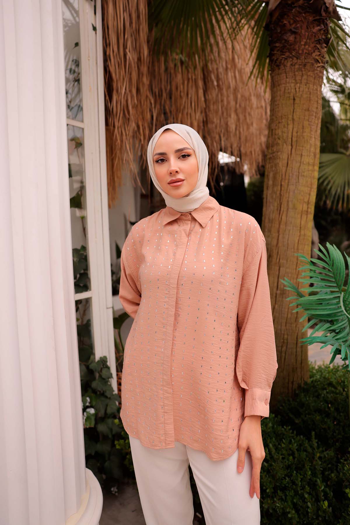 Önü Taşlı Gömlek