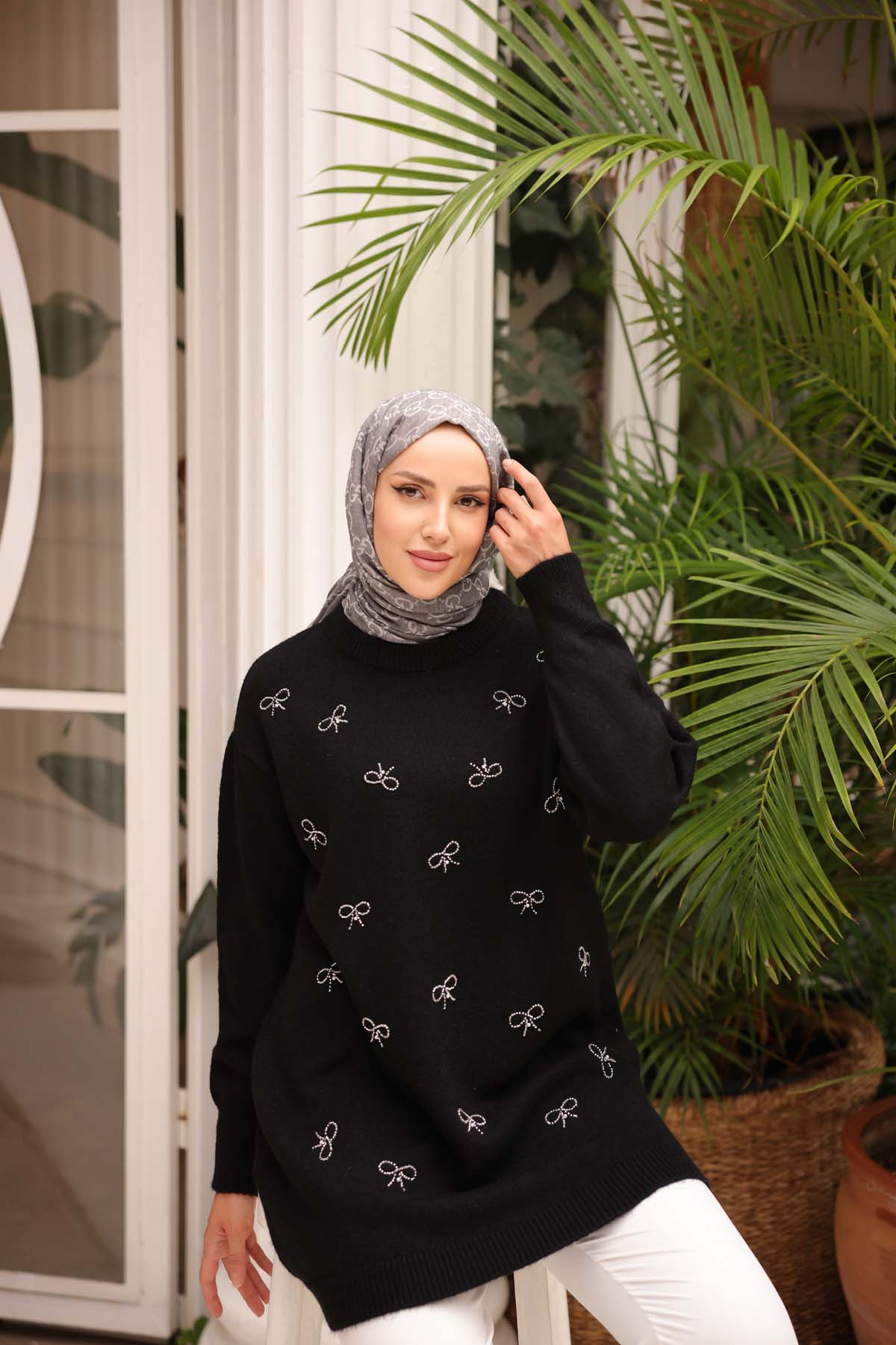 Şardonlu Düz Fiyonk İncili Tunik