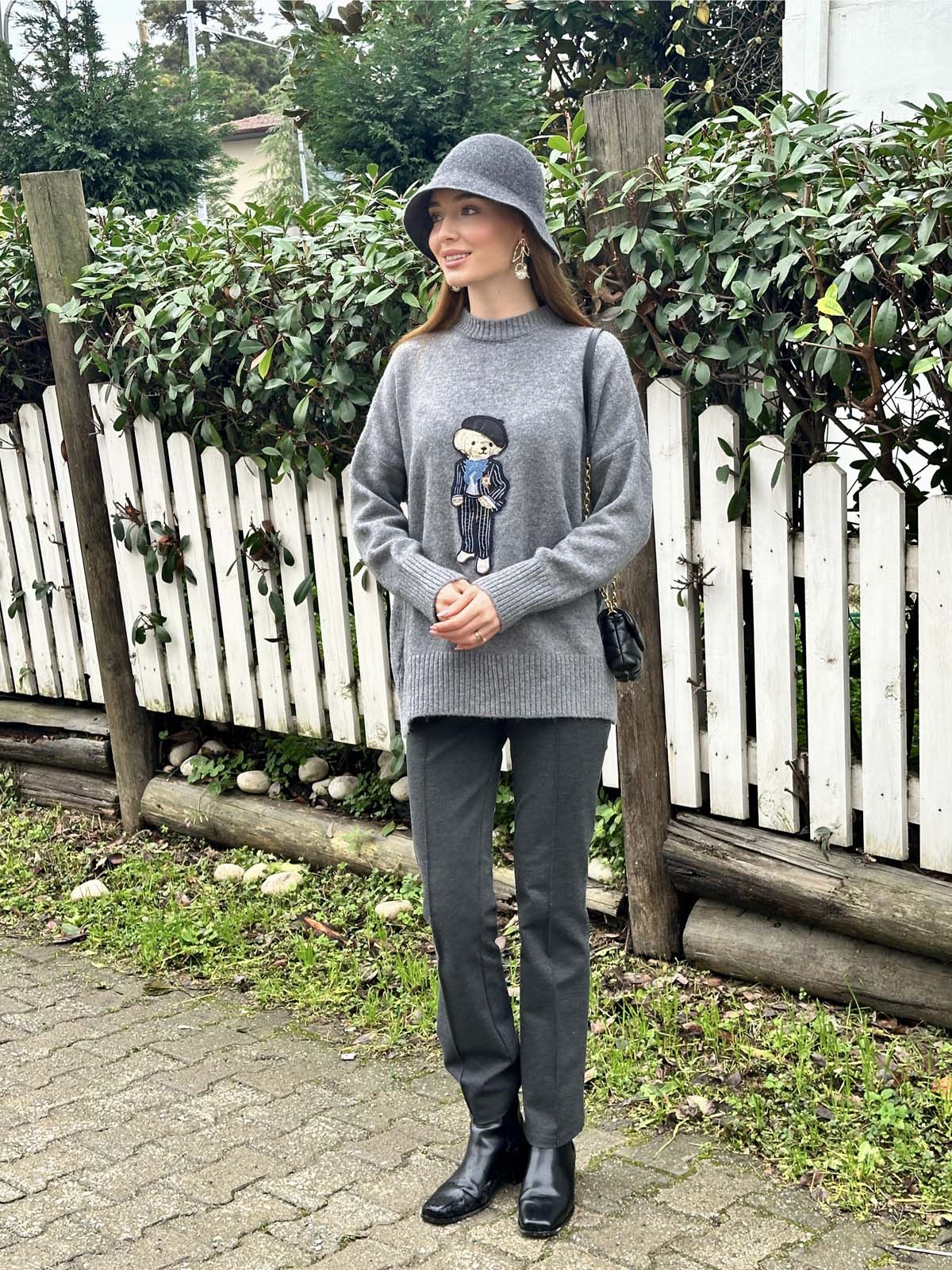 Şardonlu Ayıcık  Desenli Bisiklet Yaka  Kazak