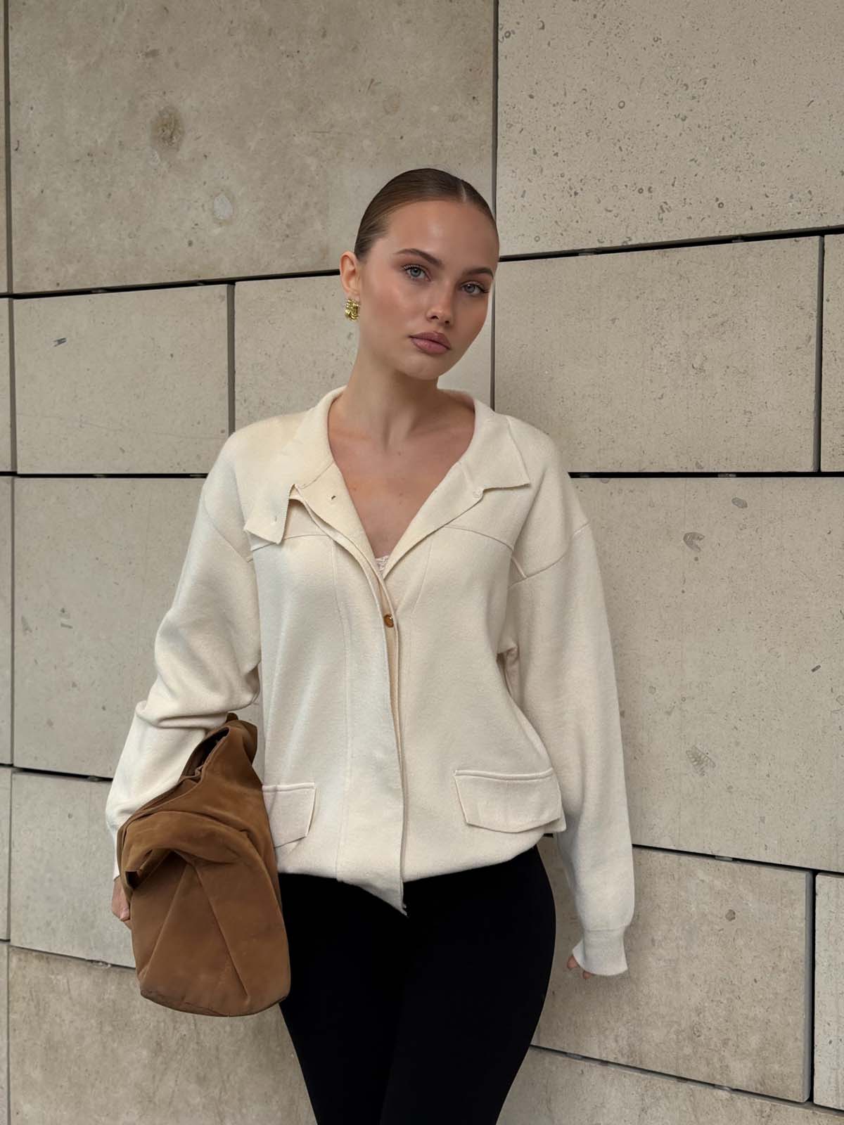 Dik Yaka Cep Detaylı Ceket