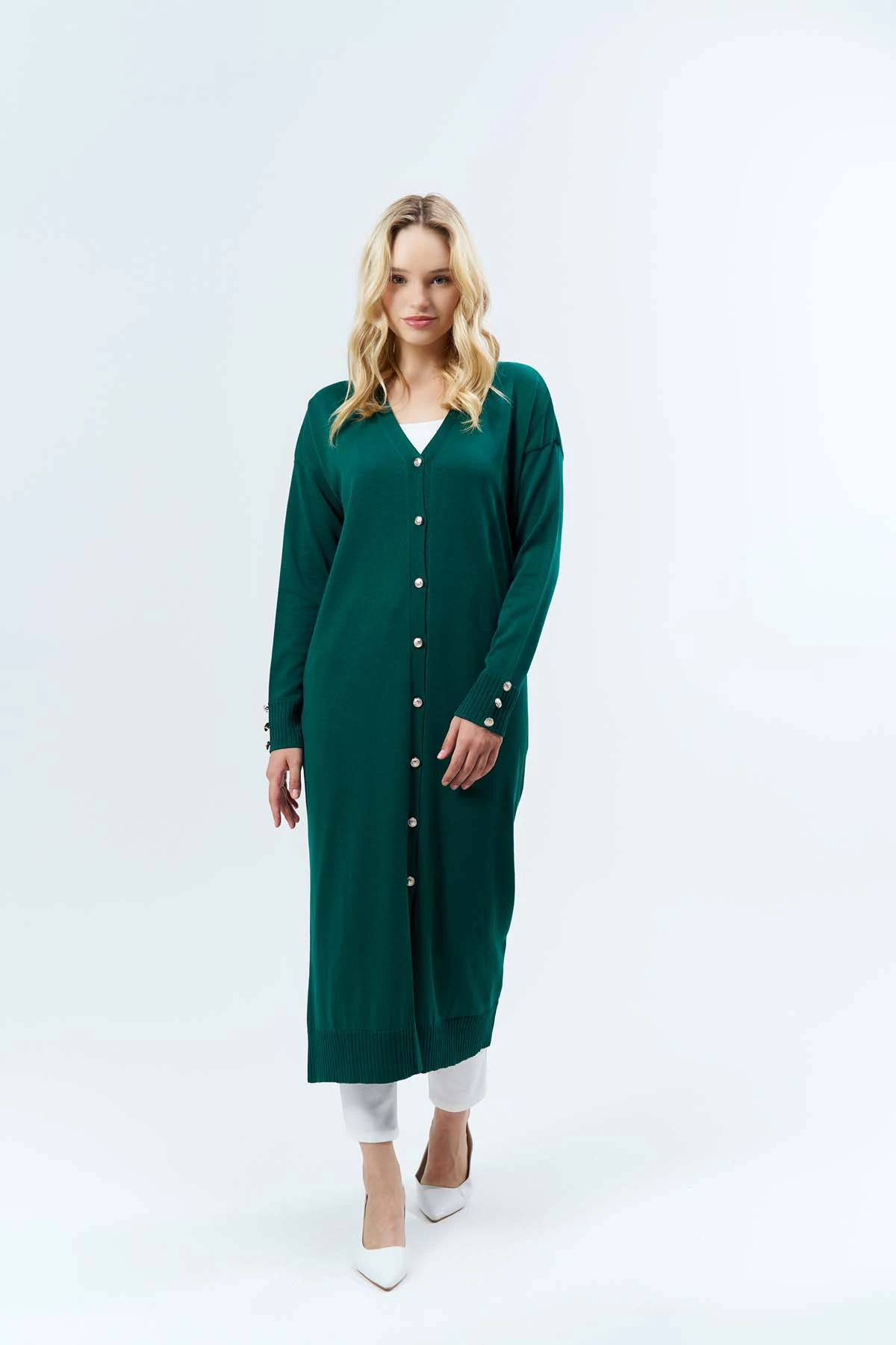 Kol Manşeti Düğmeli Uzun Hırka