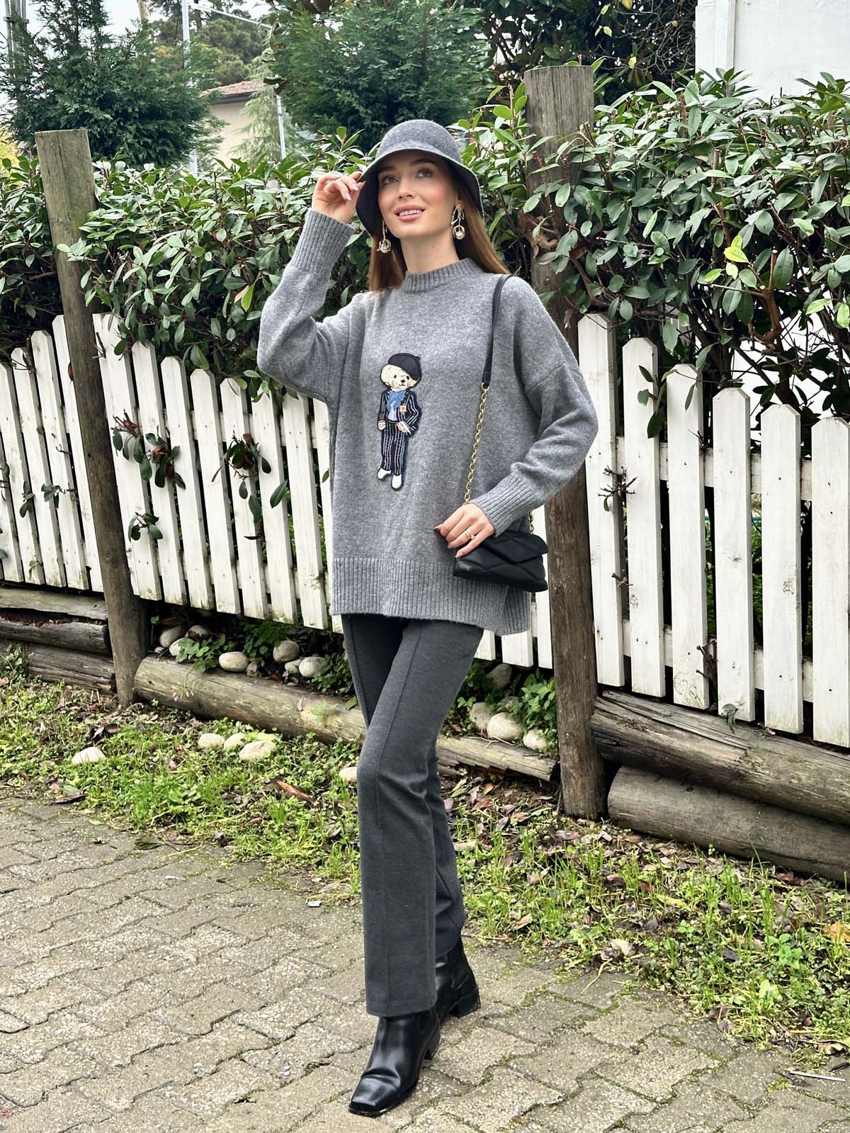 Şardonlu Ayıcık  Desenli Bisiklet Yaka  Kazak