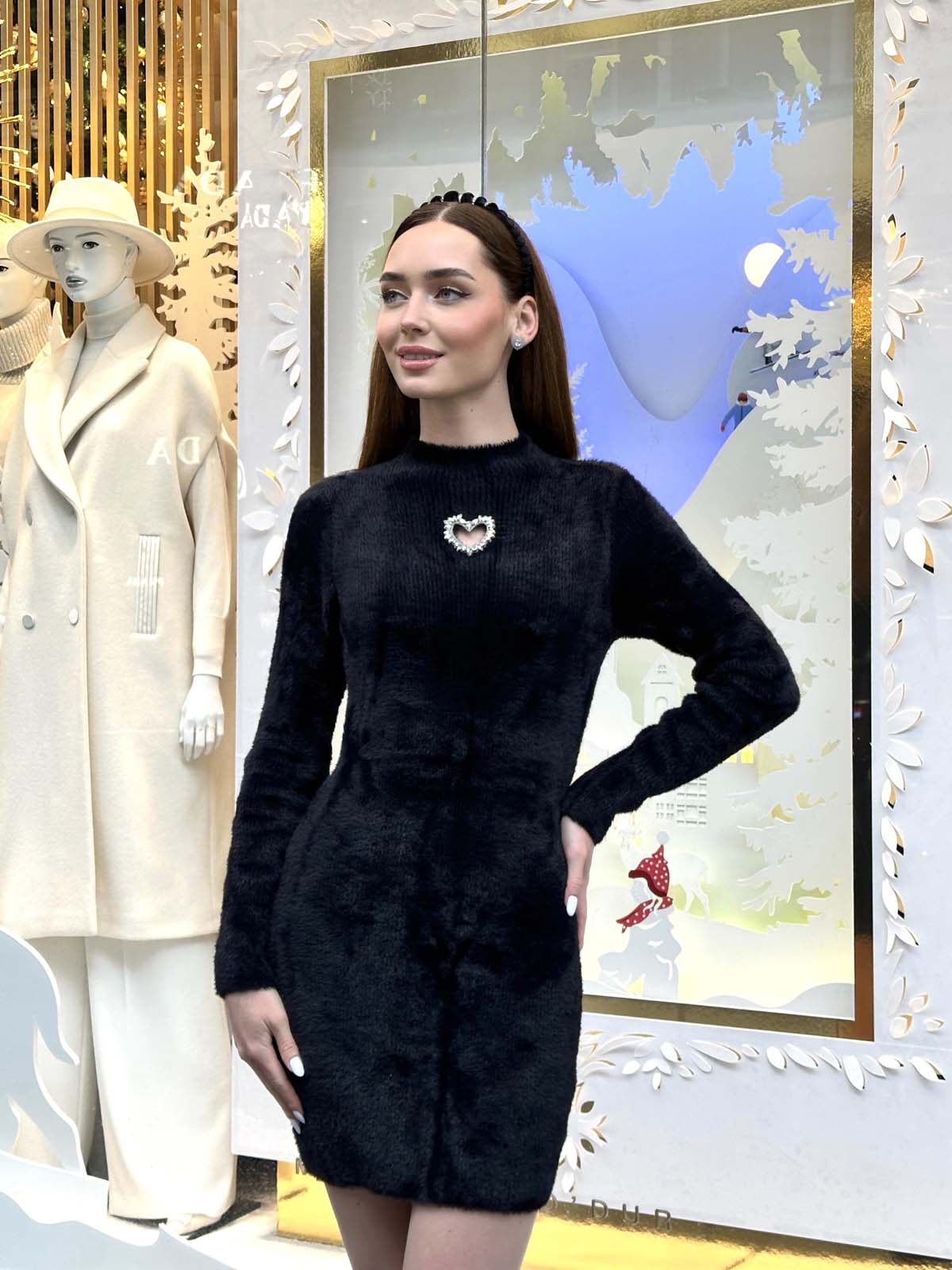 Angora Kalp Dekolteli Elbise