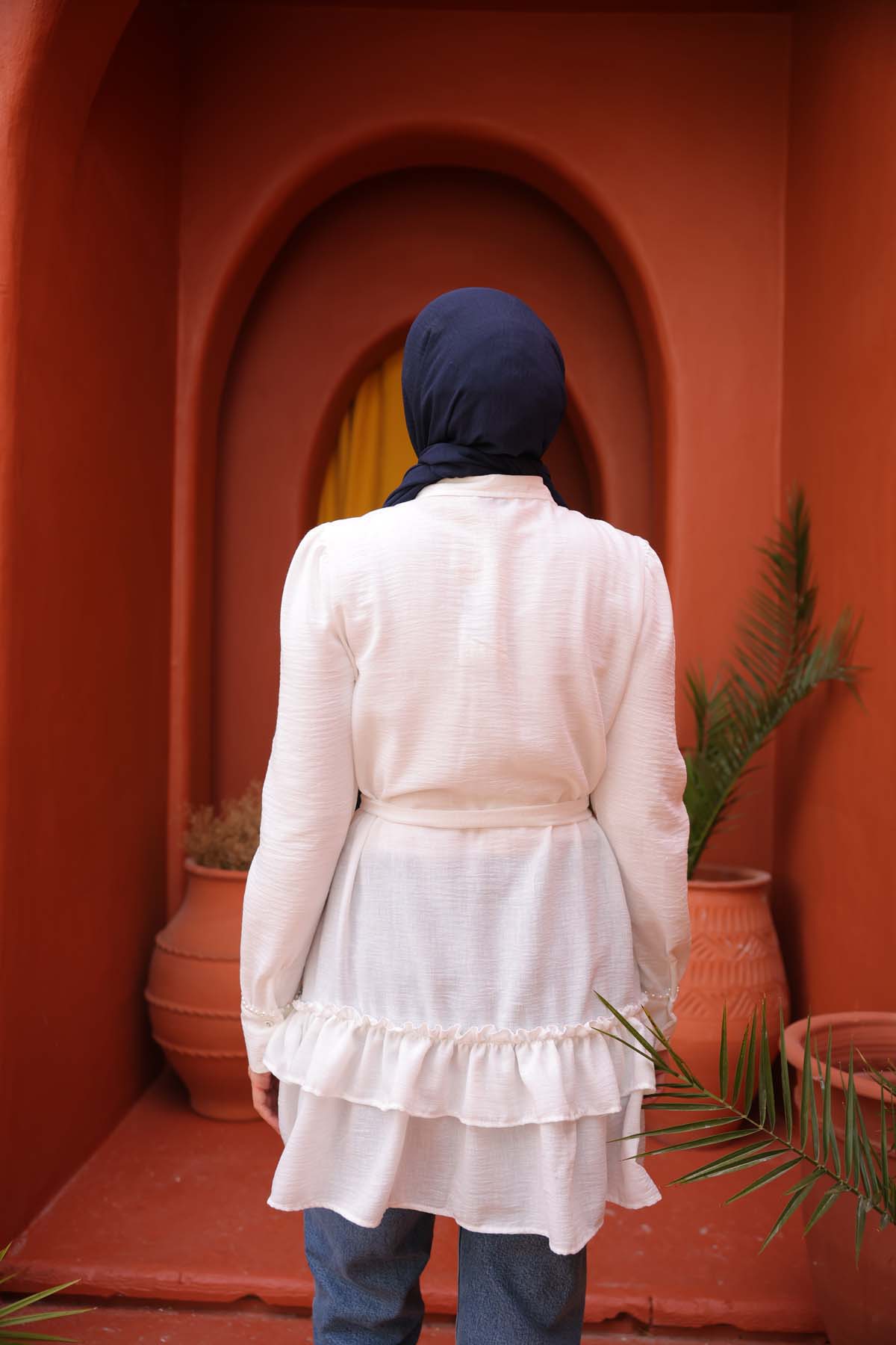 Ön Bandı ve Kol Ağzı İncili Tunik