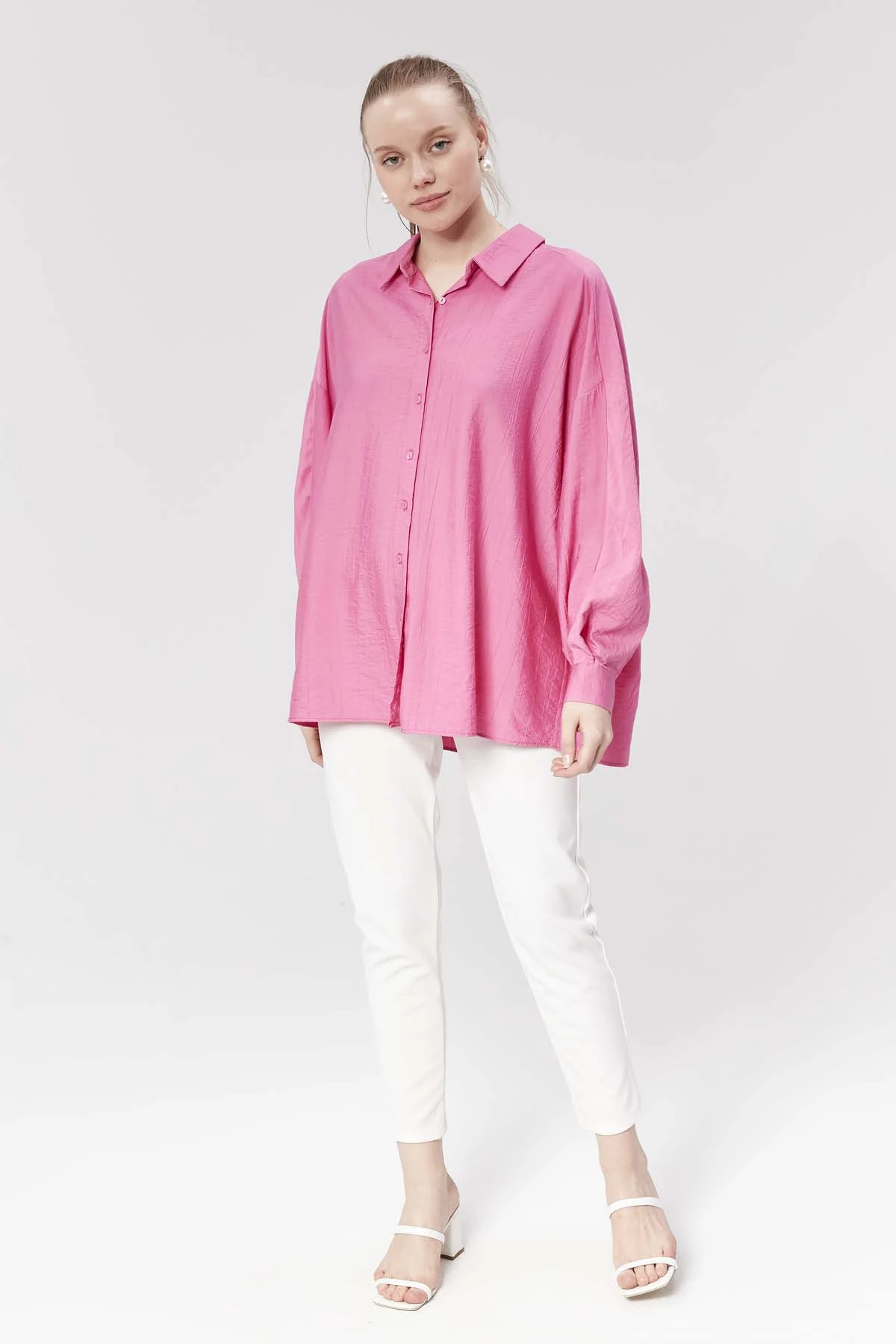 Zincir Aksesuarlı Uzun Kollu Gömlek