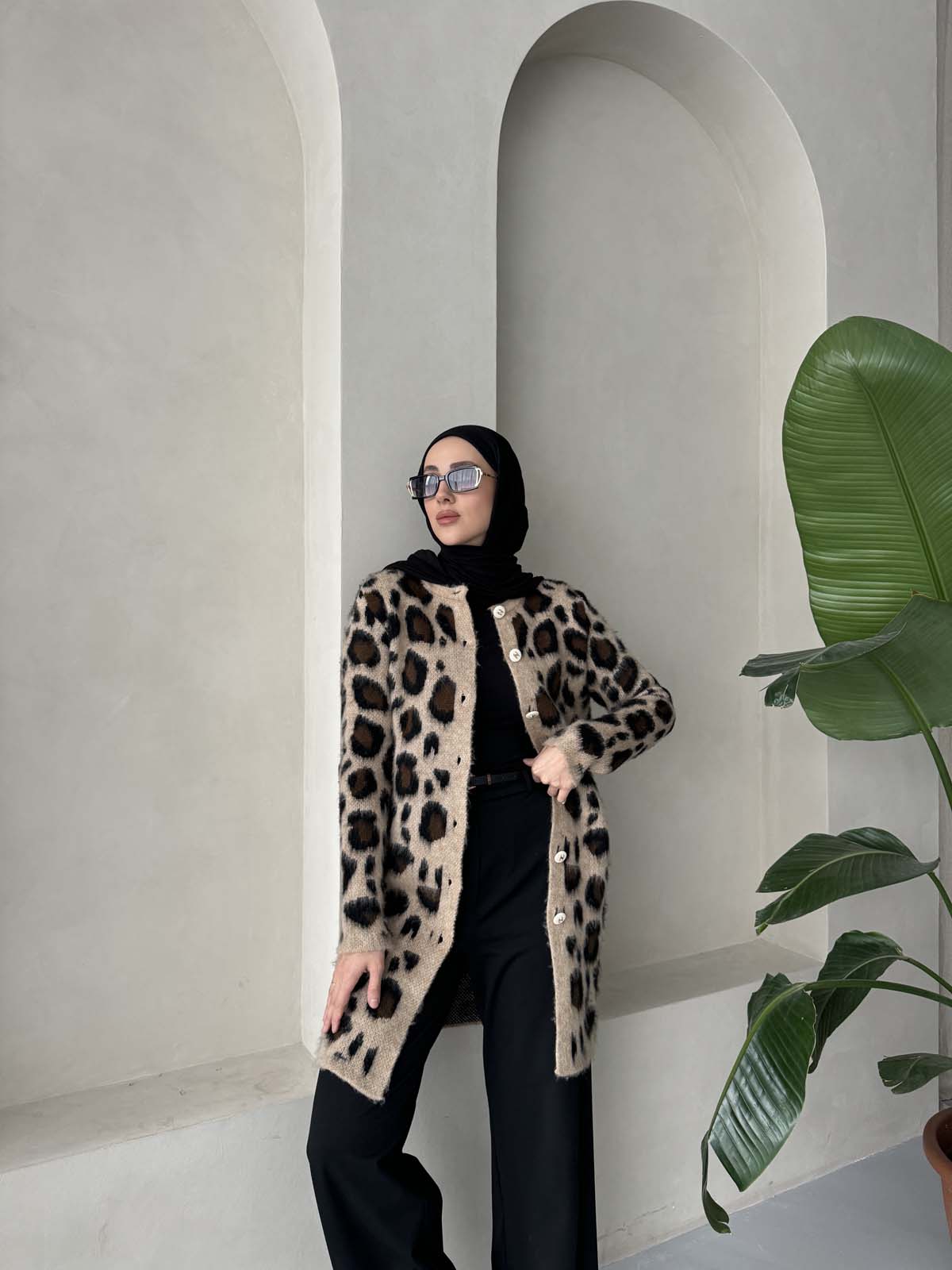 Şardonlu  Leopar Desenli Uzun Hırka