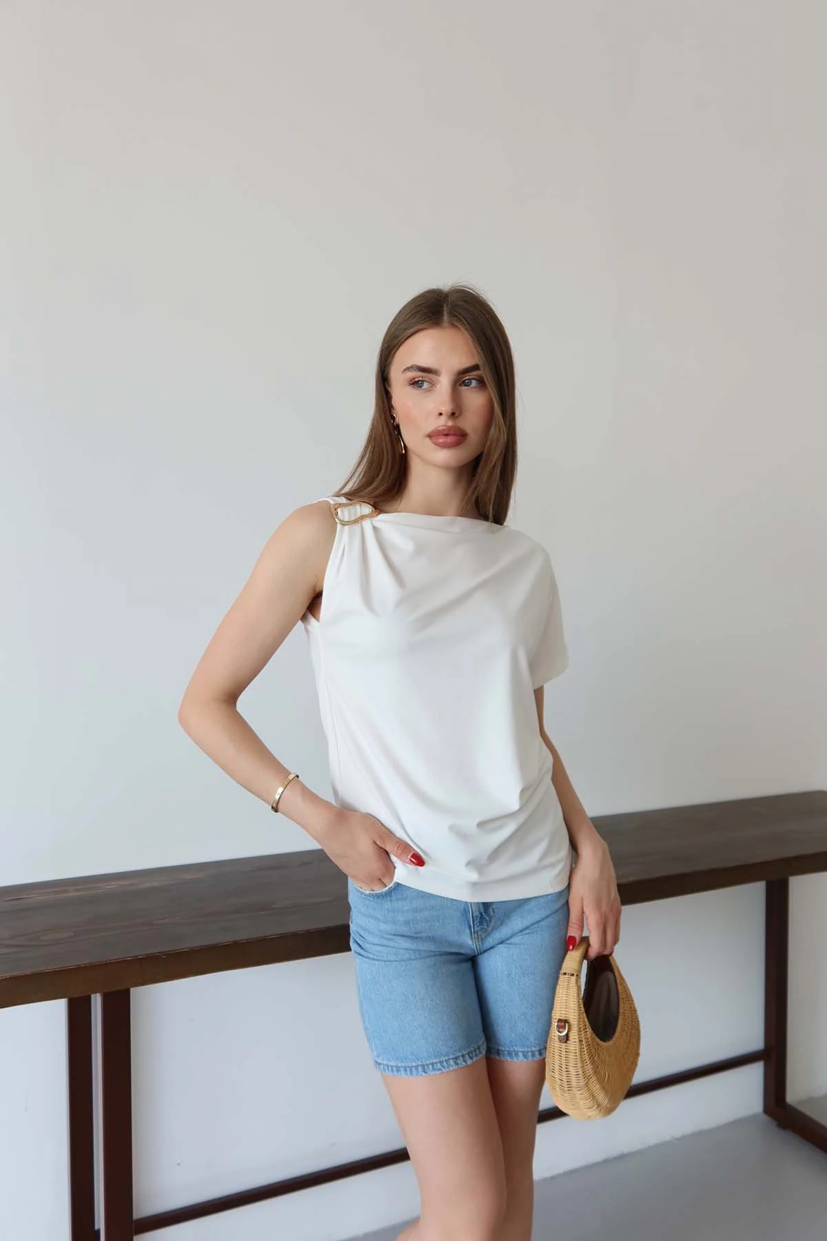 TOKALI KOLSUZ TİŞÖRT