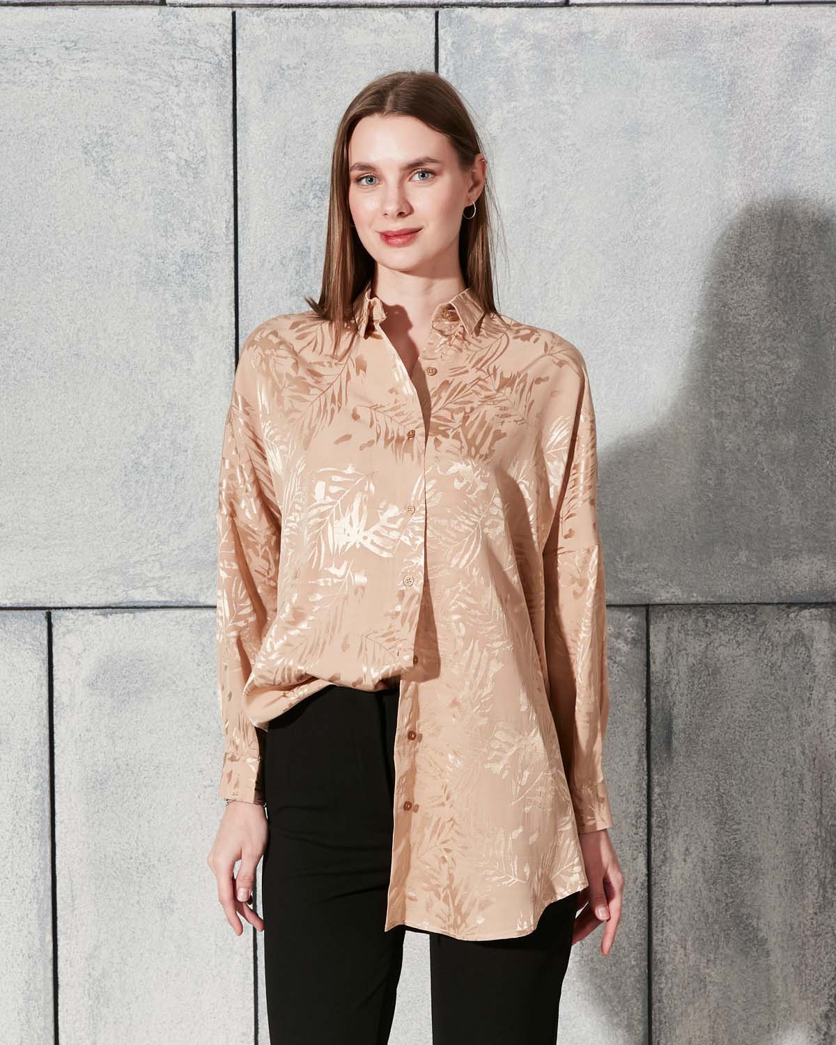 Koyu Bej Jakar Saten Gömlek