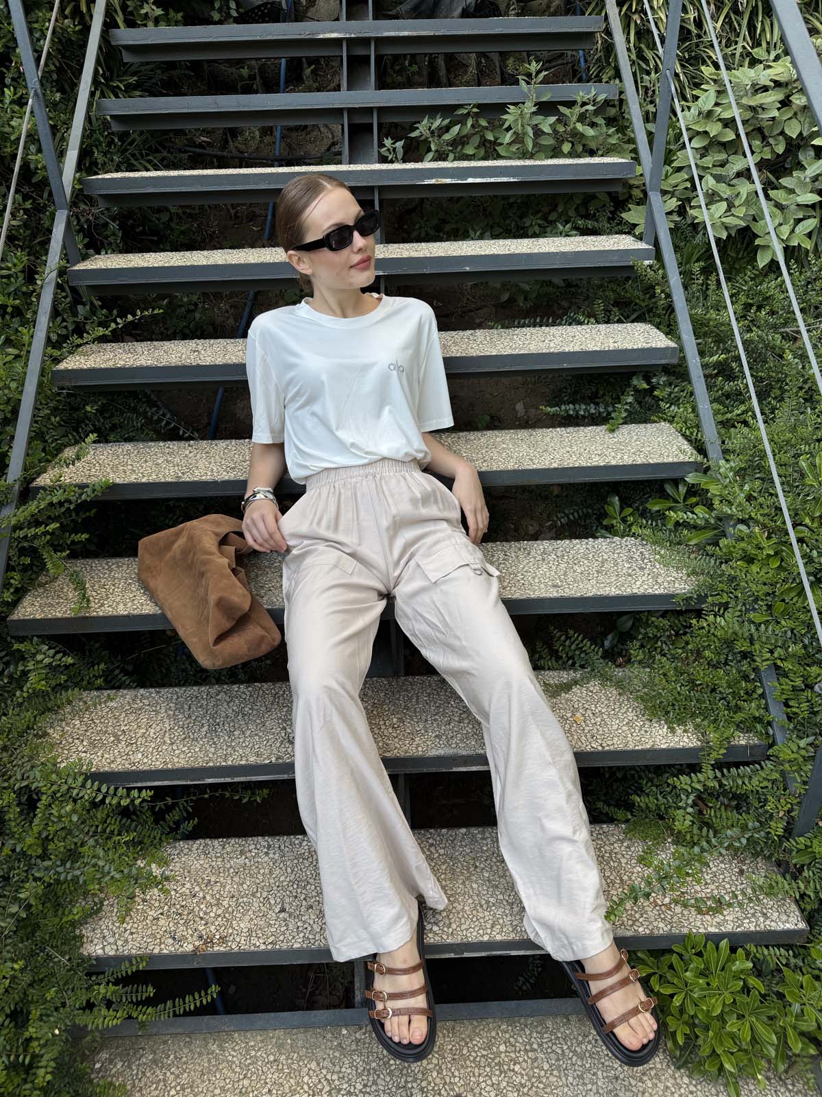 BELİ LASTİKLİ PANTOLON