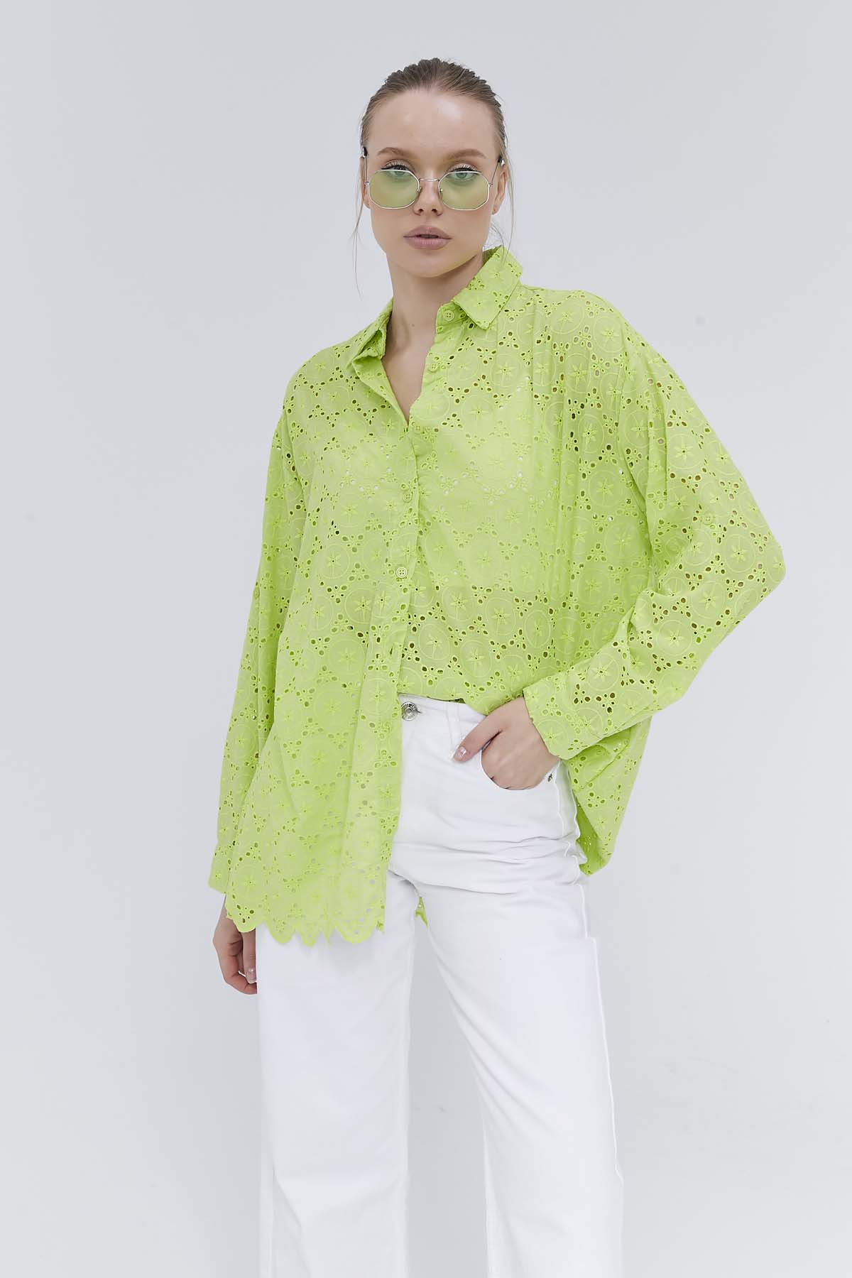 Düğmeli Brode Gömlek