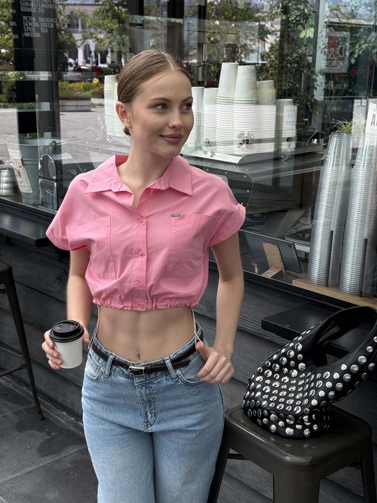 Düz  Beli Lastikli  Gömlek