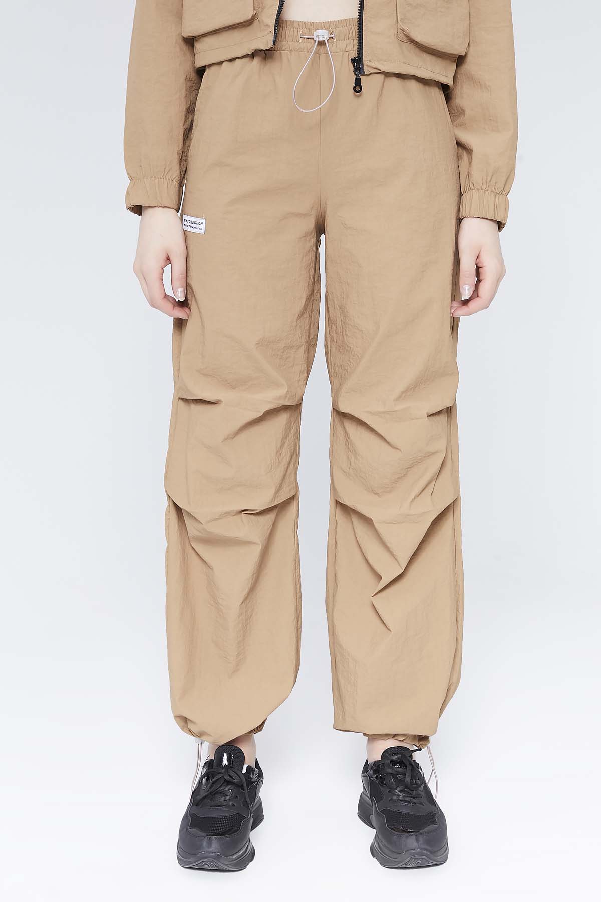 Paraşüt Kumaş Eşofman Takımı