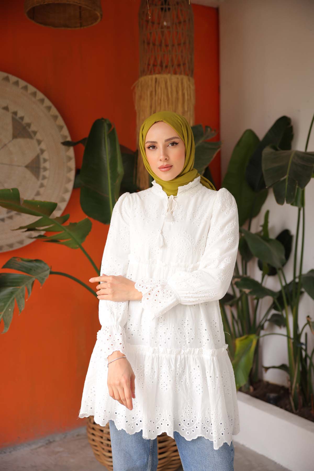 BRODELİ BONCUKLU GÖMLEK