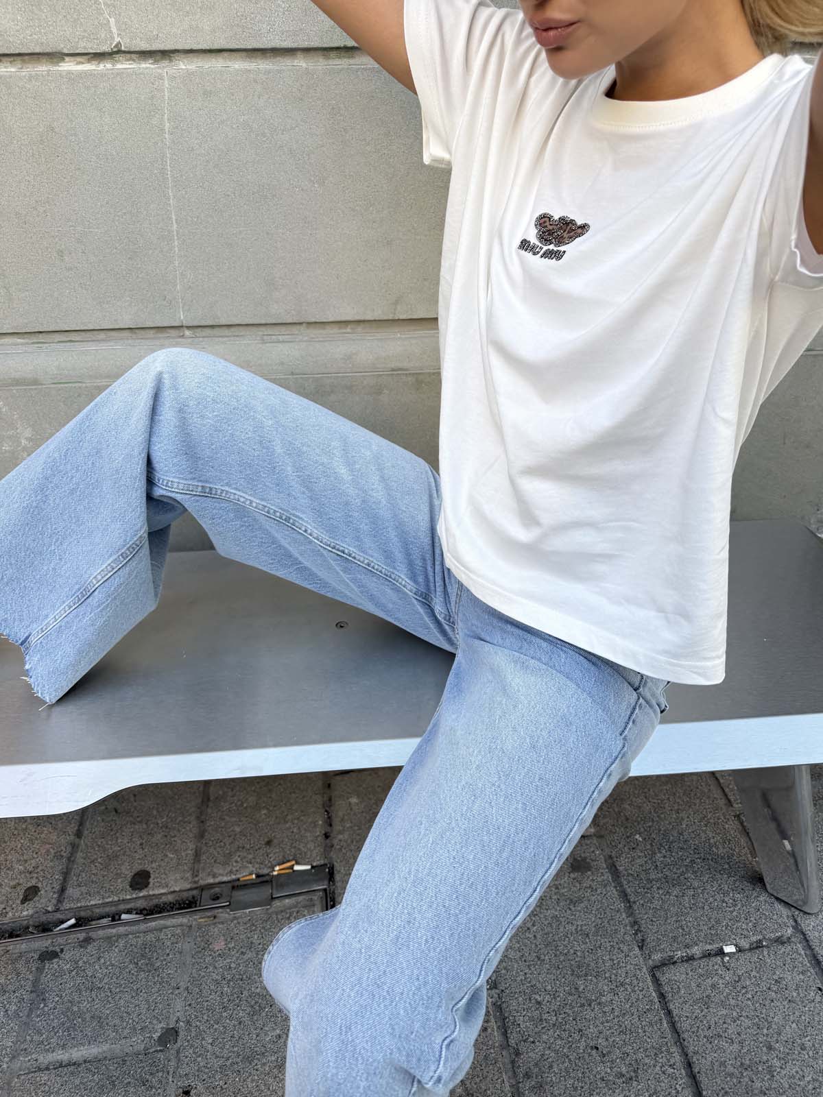 LYON KALIP KÖPEKLİ MIU MIU TİŞÖRT