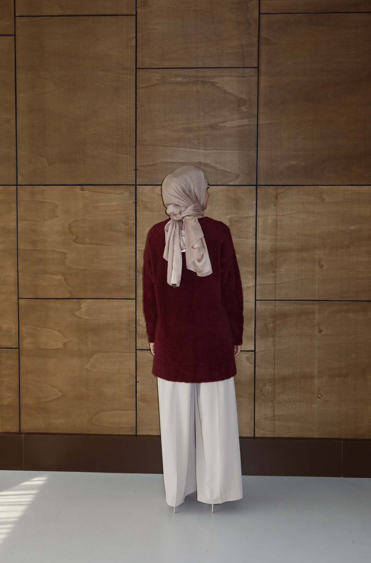 Angora Broşlu Uzun Ceket