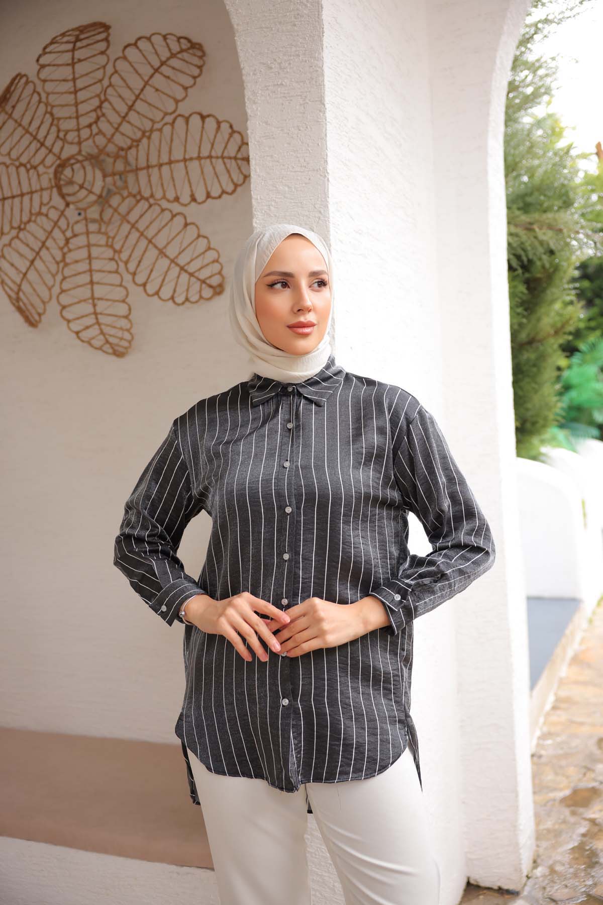 Çizgili Saten Gömlek