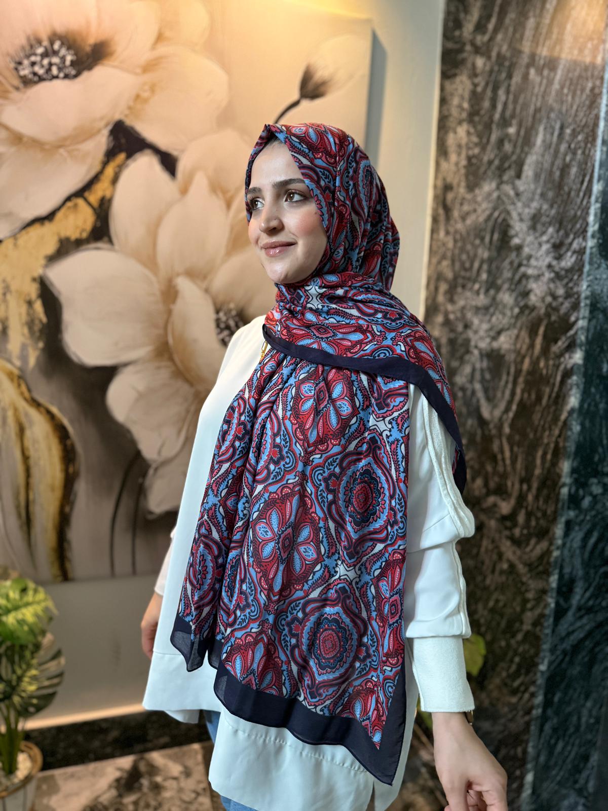 LACİVERT, MAVİ, KIRMIZI