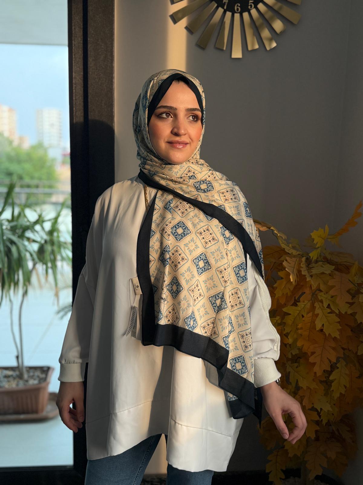 LACİVERT, KREM, MAVİ